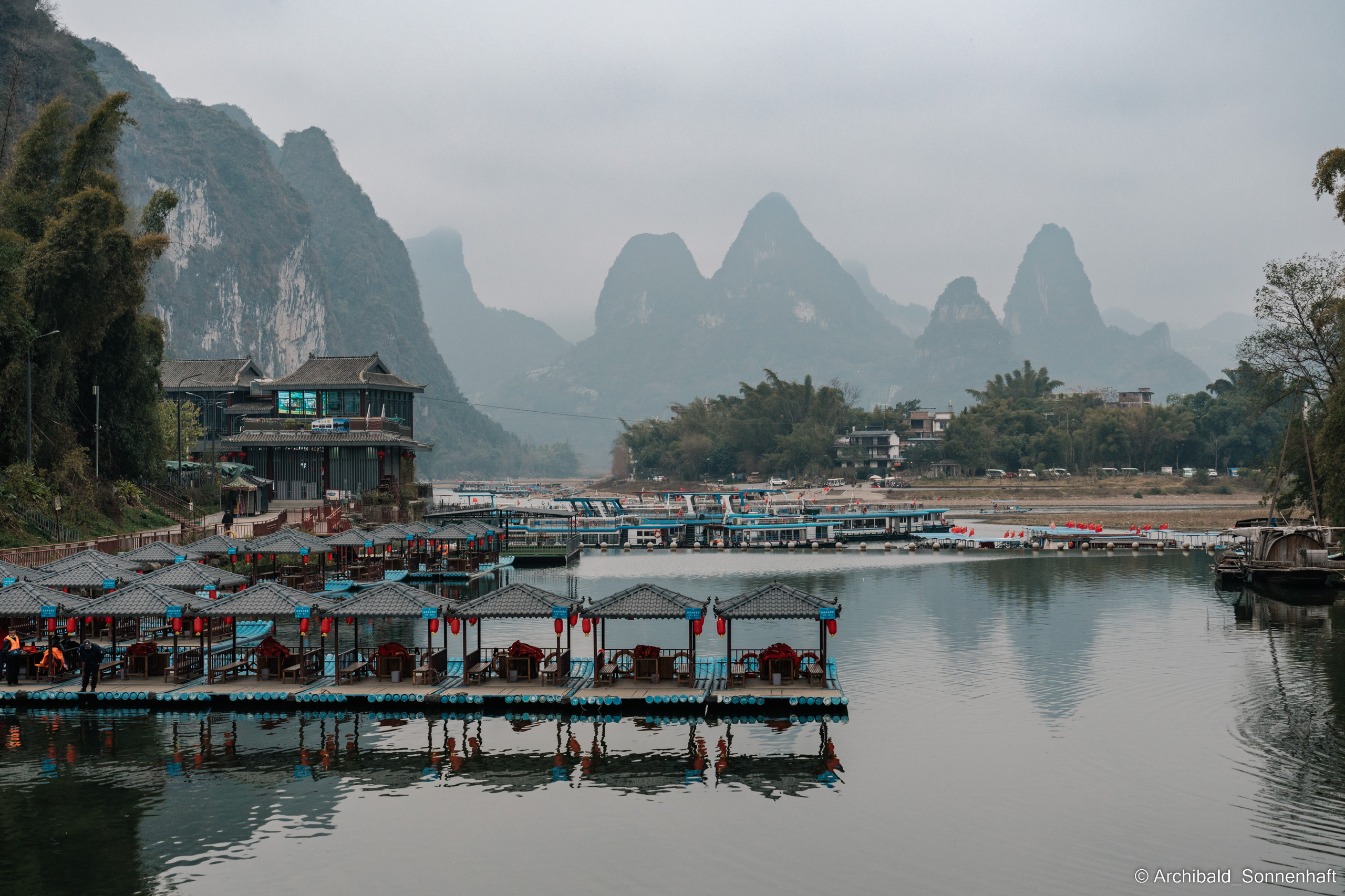 YangShuo2. Photographer in Guangzhou, China. Archibald Sonnenhaft