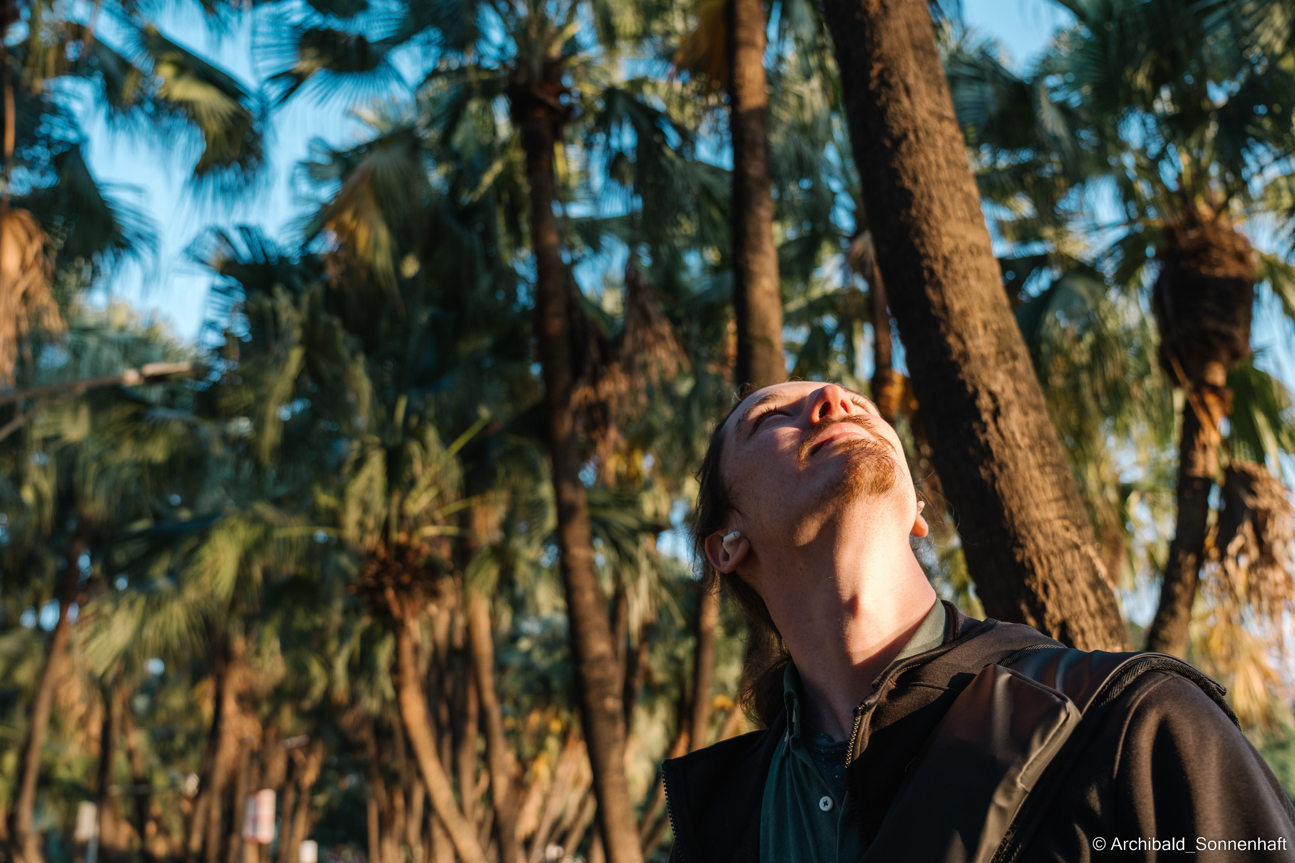 Guangzhou 18. Photographer in Guangzhou, China. Archibald Sonnenhaft