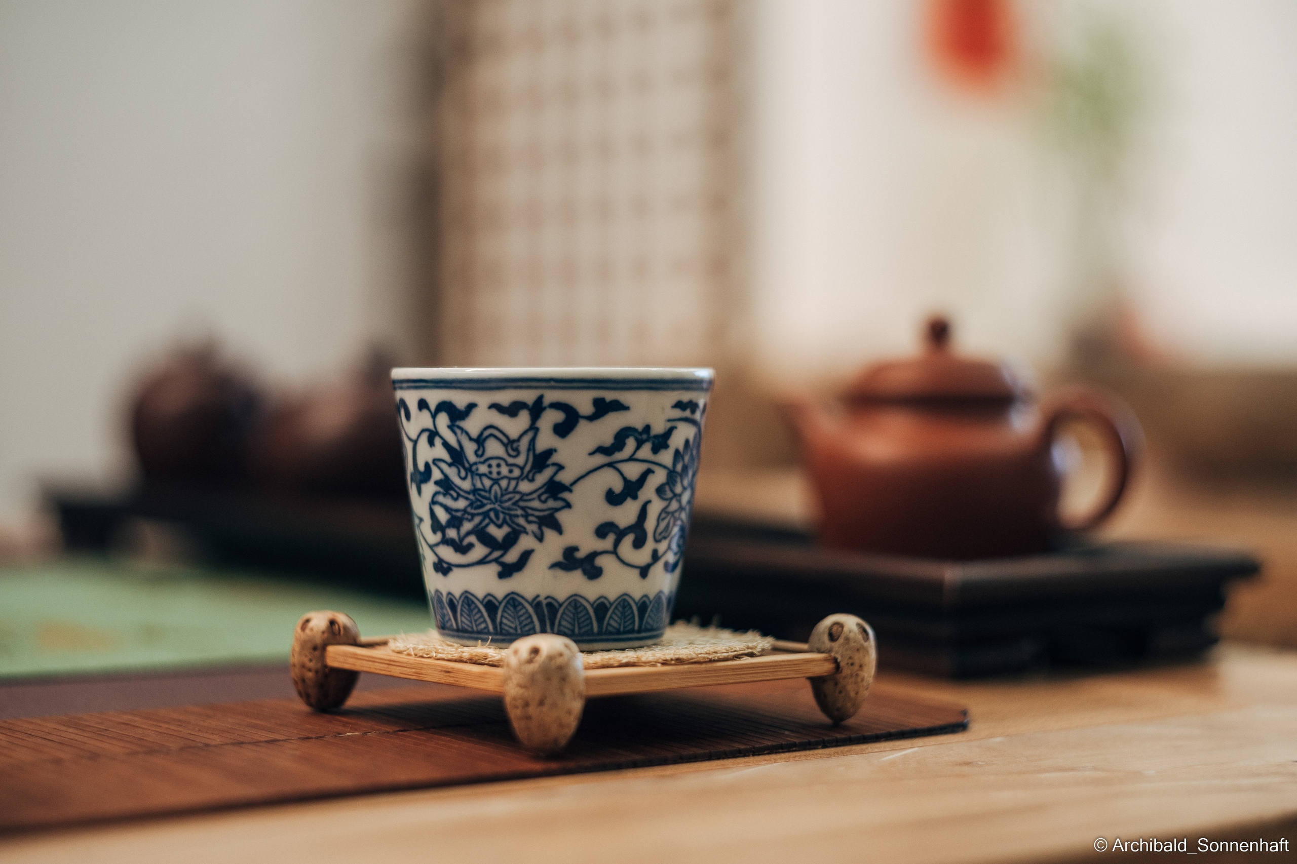 Chinese tea ceremony in Tianjin. Photographer in Guangzhou, China. Archibald Sonnenhaft