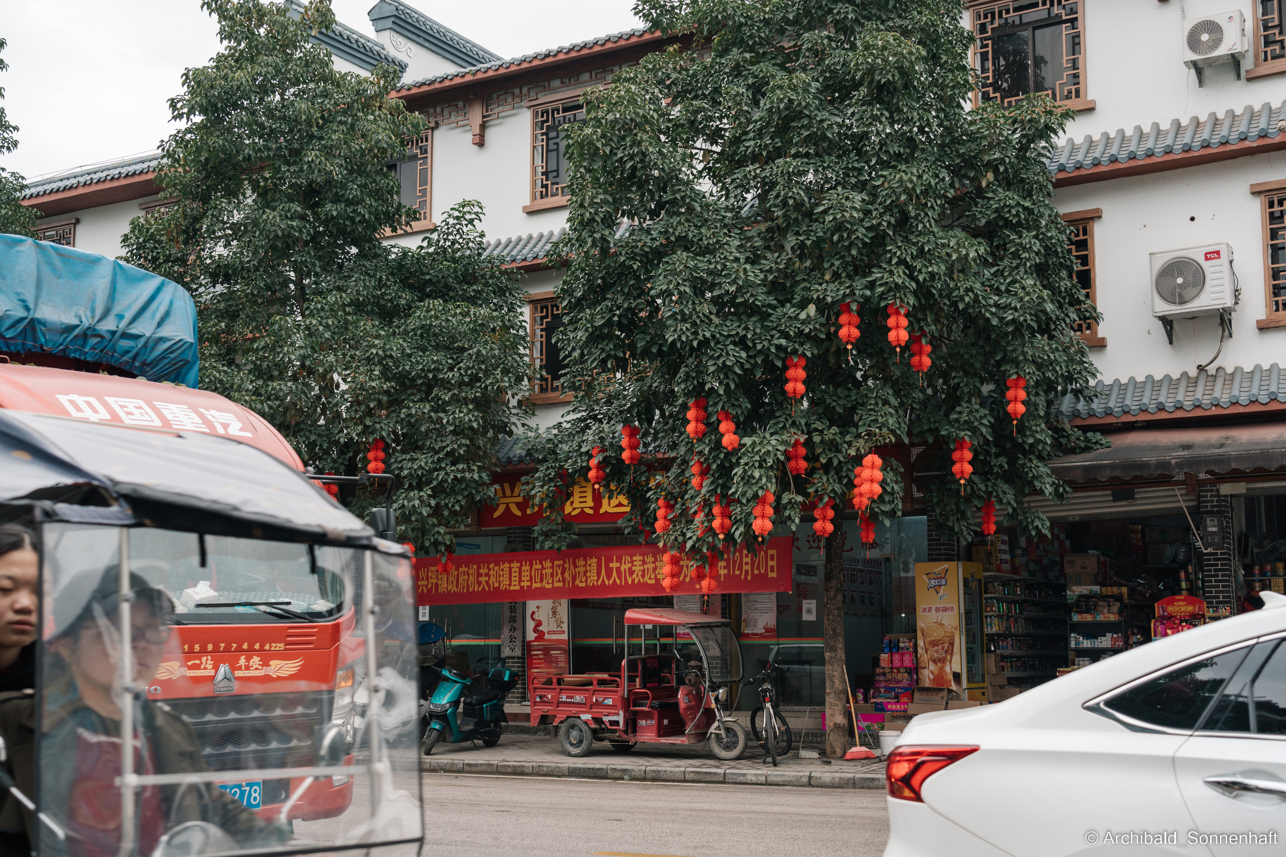 YangShuo1. Photographer in Guangzhou, China. Archibald Sonnenhaft