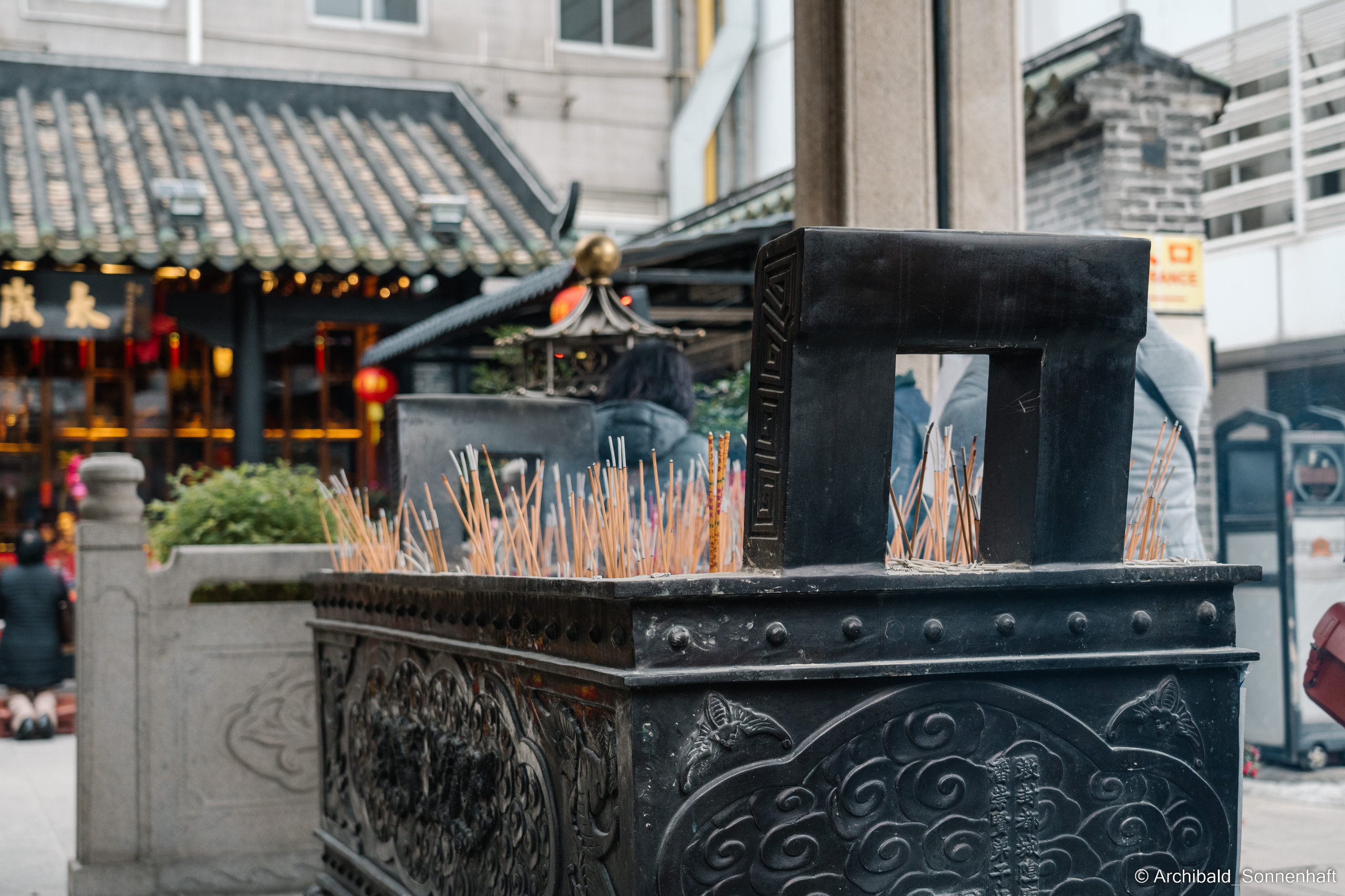 Guangzhou 27. Photographer in Guangzhou, China. Archibald Sonnenhaft