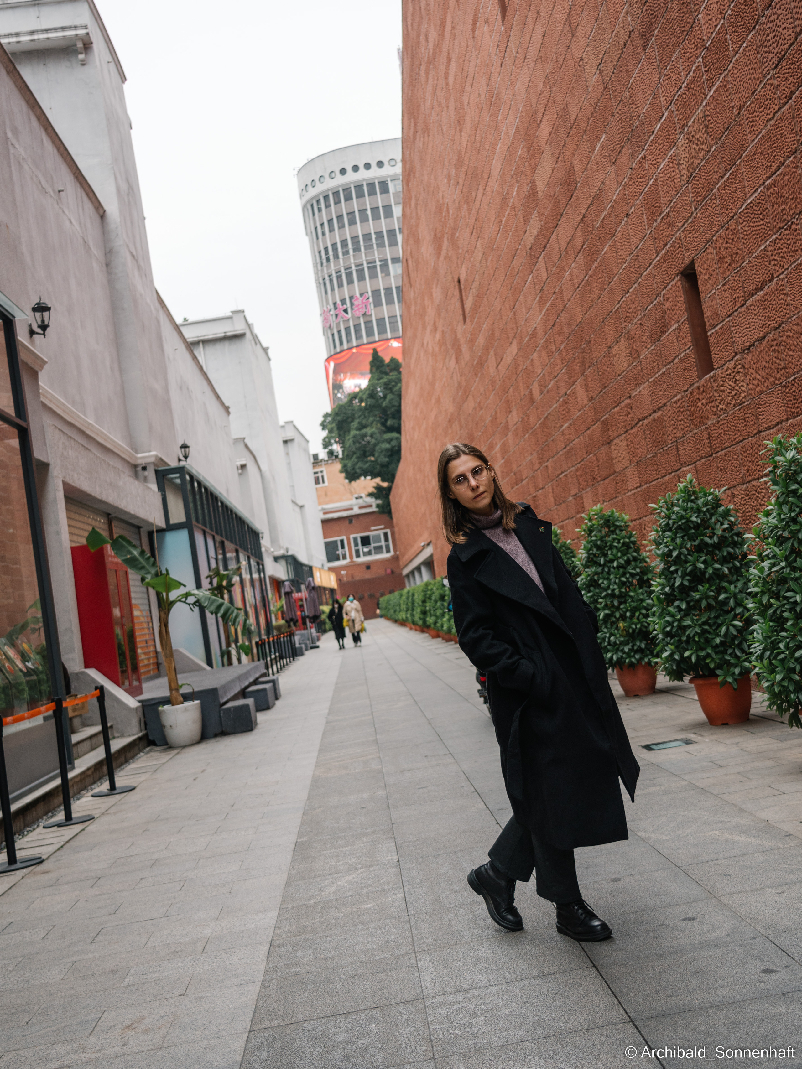 Guangzhou 27. Photographer in Guangzhou, China. Archibald Sonnenhaft