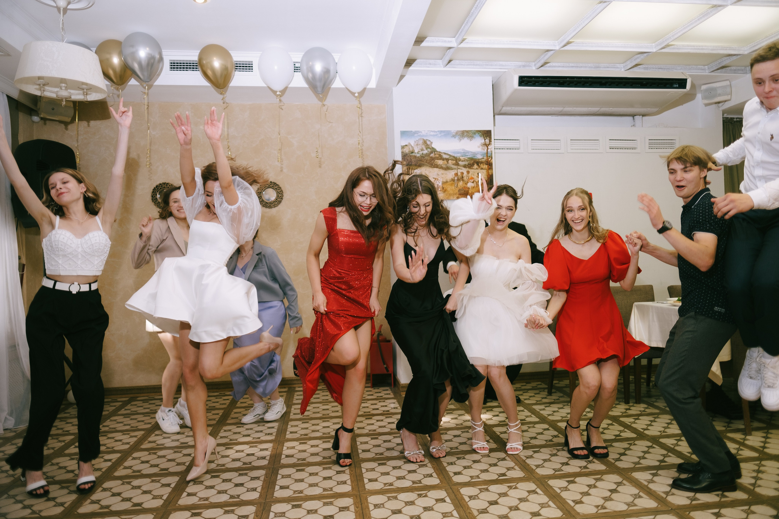 Выпускной школа 33. Свадебный и репортажной фотограф Денис Ожигин в Краснодаре и Краснодарском крае