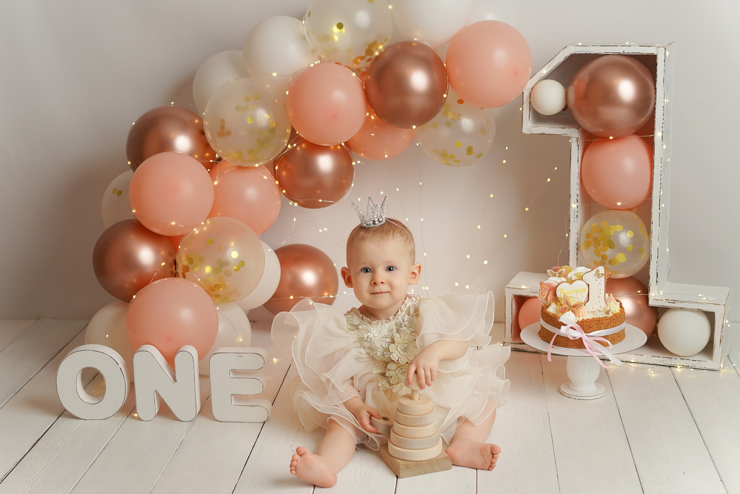 Детская фотосессия Первый год для девочек. Детский фотограф и фотограф новорожденных в Калининград Оксана Иваний
