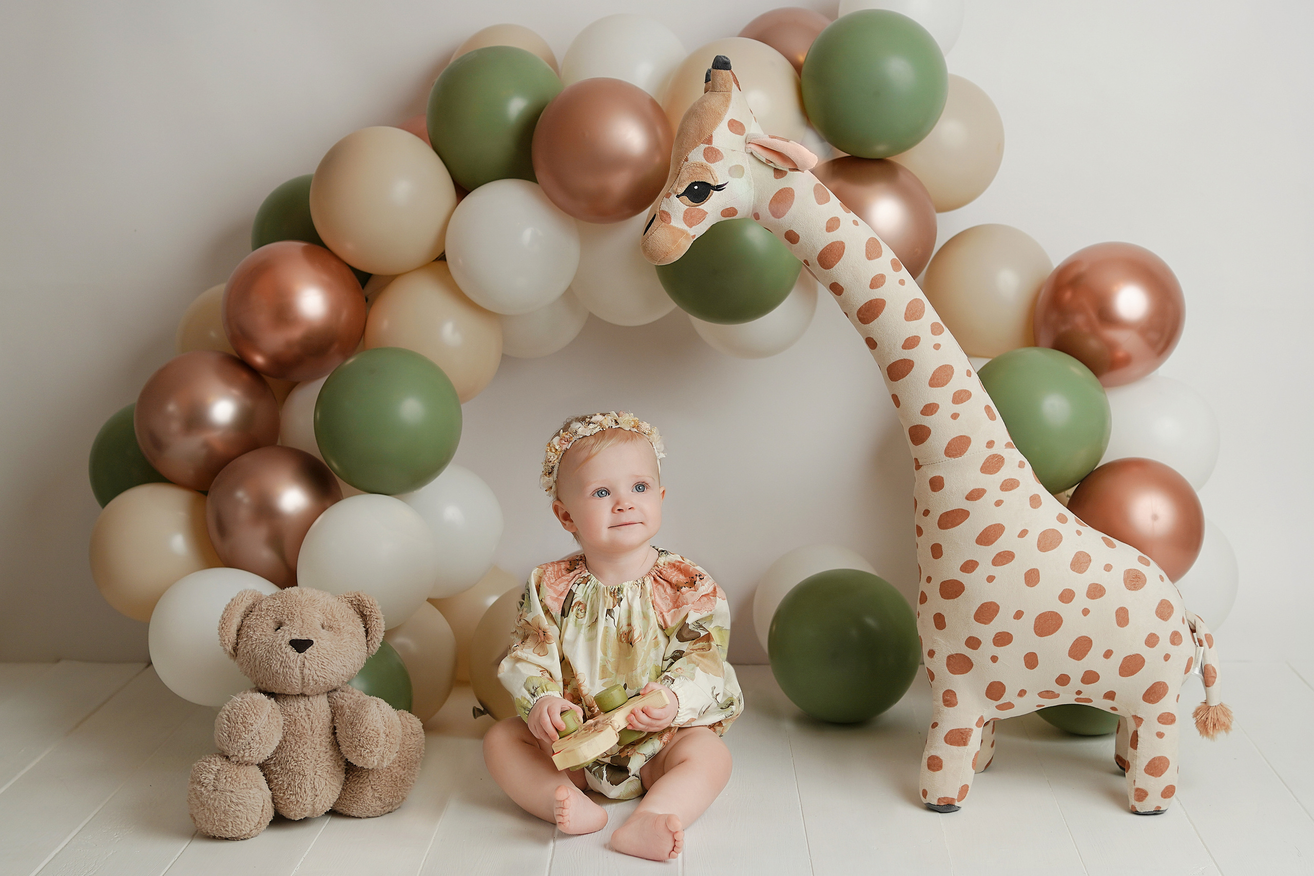 Детская фотосессия Первый год для девочек. Детский фотограф и фотограф новорожденных в Калининград Оксана Иваний