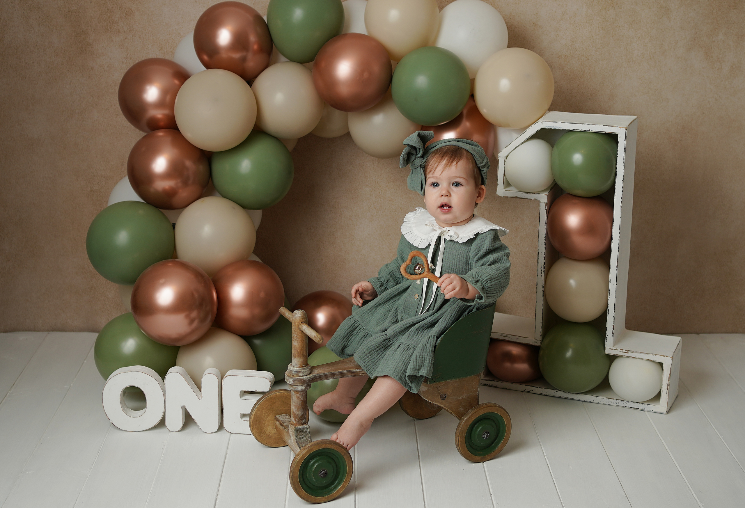 Детская фотосессия Первый год для девочек. Детский фотограф и фотограф новорожденных в Калининград Оксана Иваний