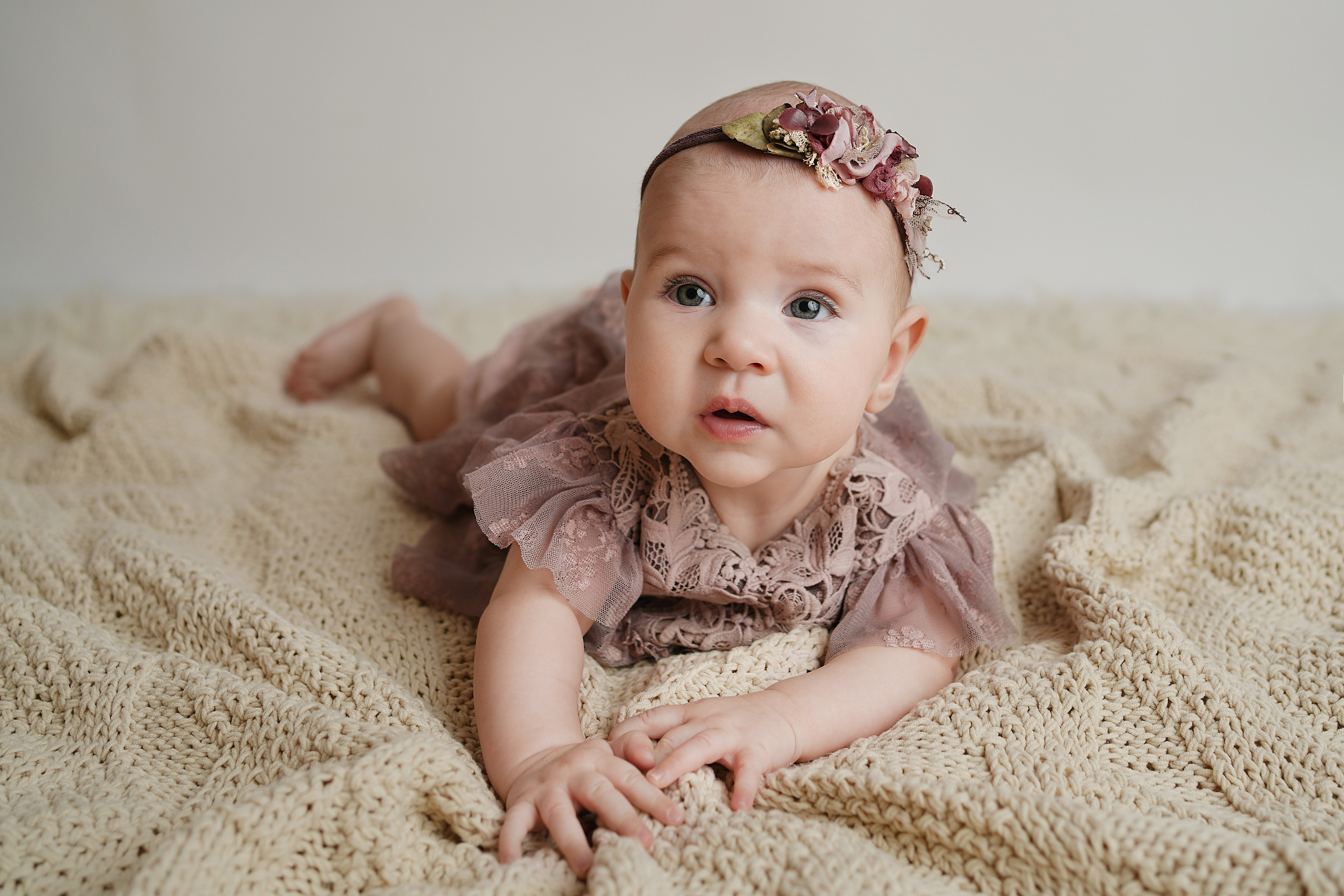 Детские фотосессии в детской фотостудии Калининграда. Детский фотограф и фотограф новорожденных в Калининград Оксана Иваний