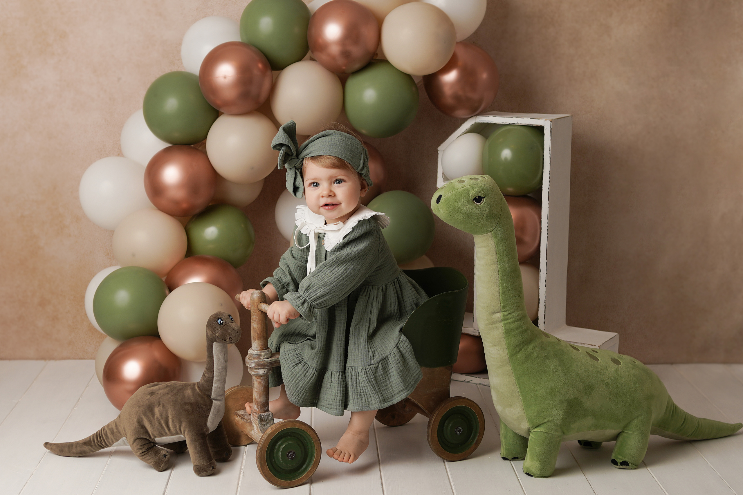 Детская фотосессия Первый год для девочек. Детский фотограф и фотограф новорожденных в Калининград Оксана Иваний