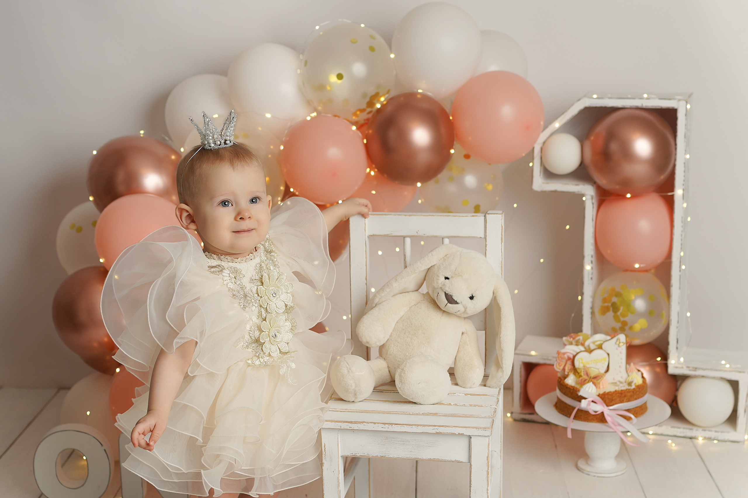 Детская фотосессия Первый год для девочек. Детский фотограф и фотограф новорожденных в Калининград Оксана Иваний