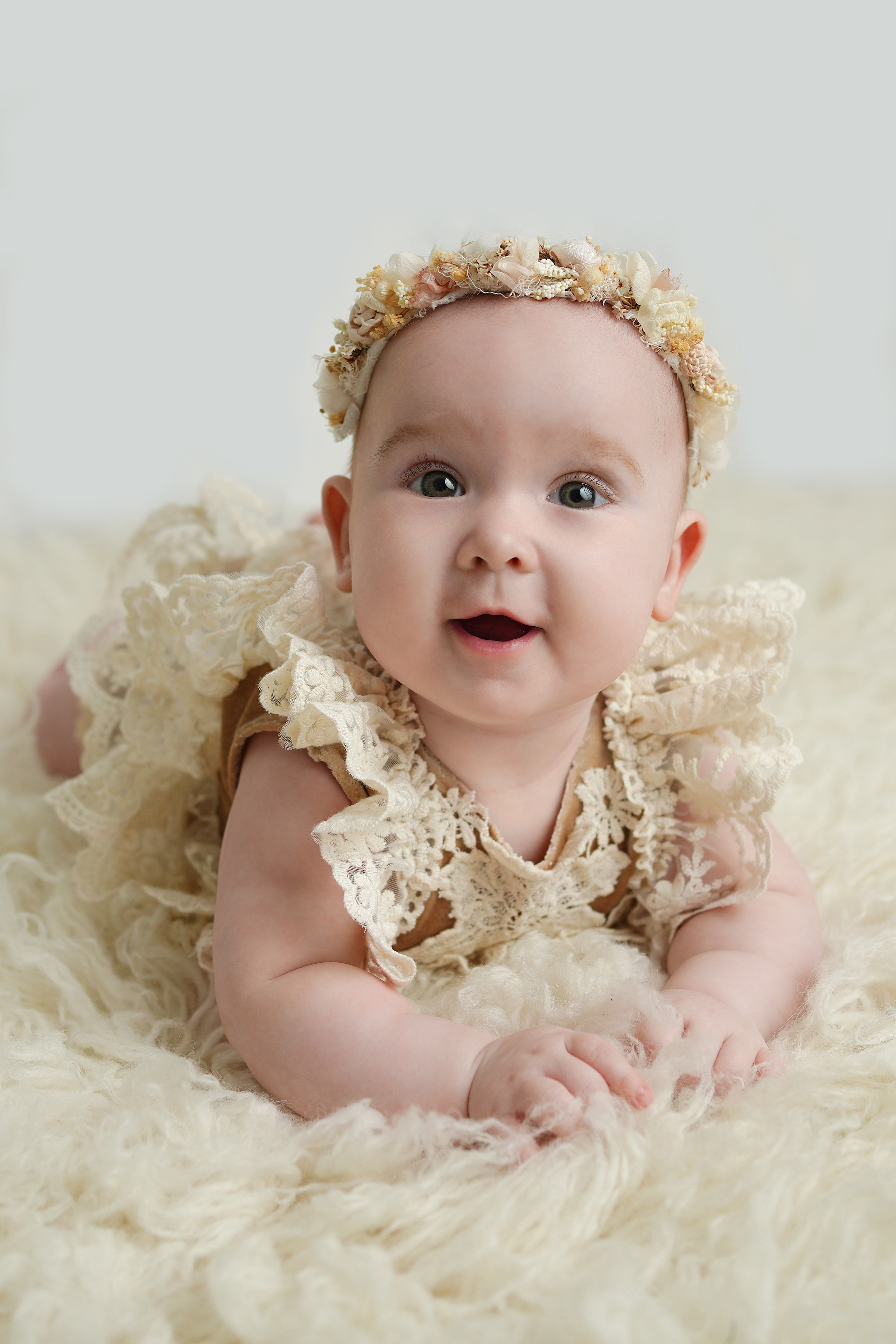 Детский фотограф Калининград Иваний Оксана сфотографировала нашу доченьку.