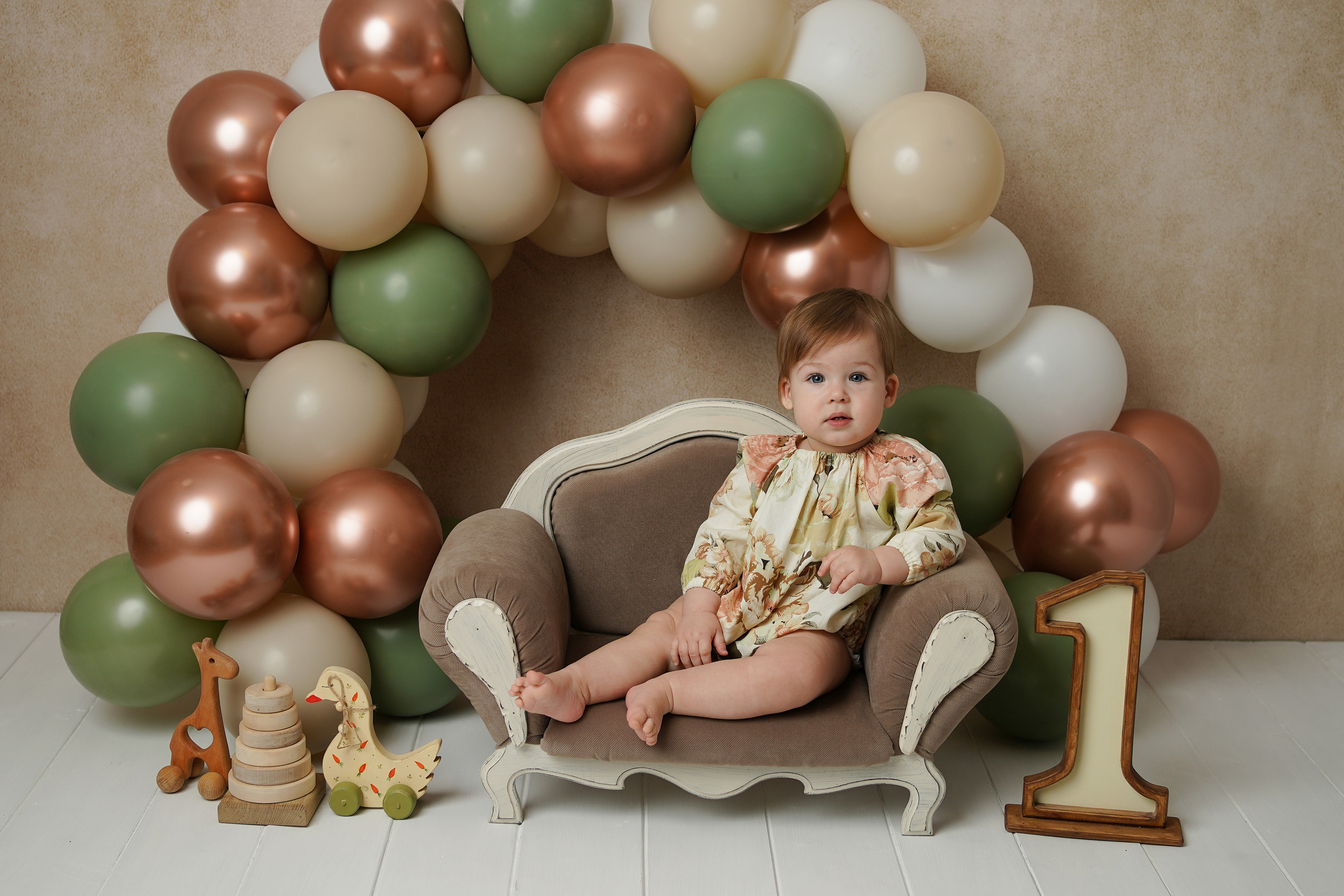 Детская фотосессия Первый год для девочек. Детский фотограф и фотограф новорожденных в Калининград Оксана Иваний