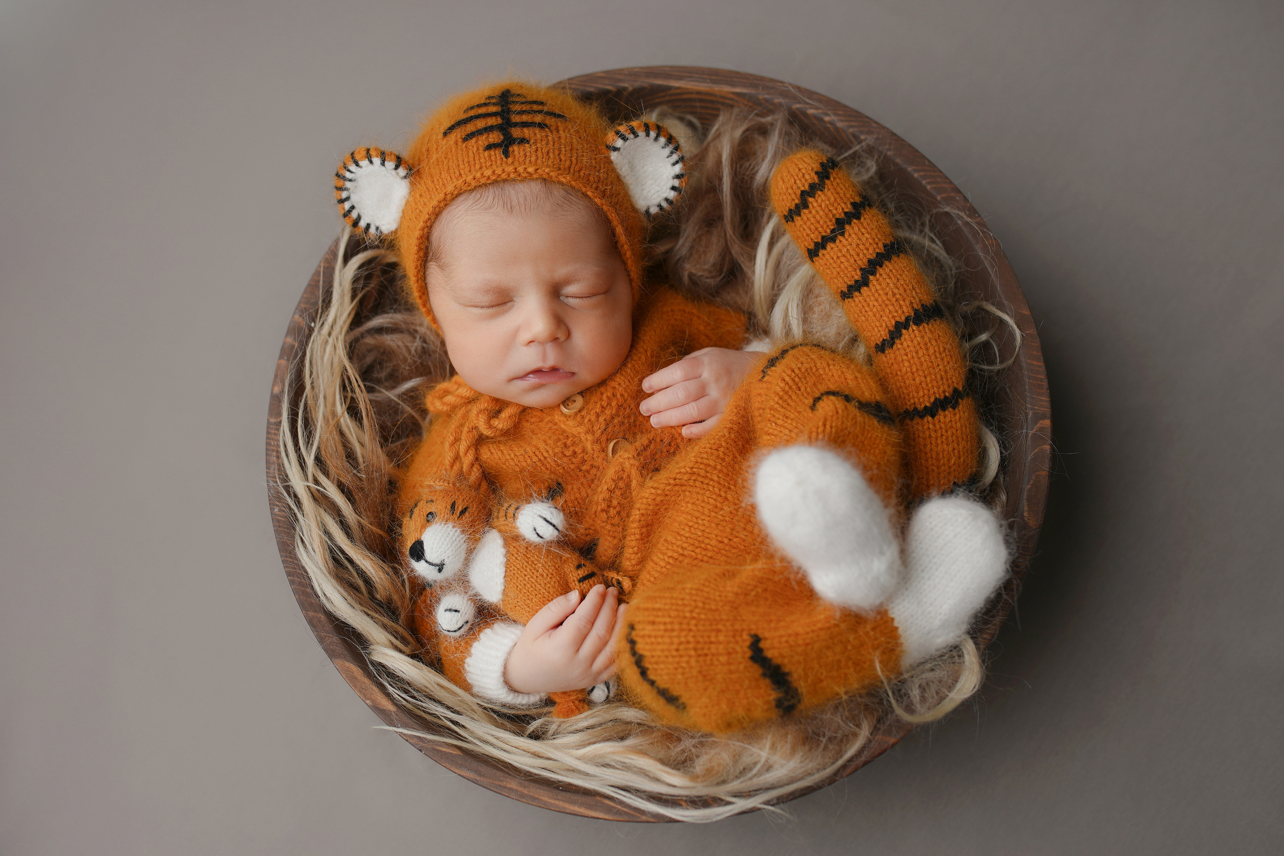 Детская фотосессия новорожденных мальчиков. Детский фотограф и фотограф новорожденных в Калининград Оксана Иваний