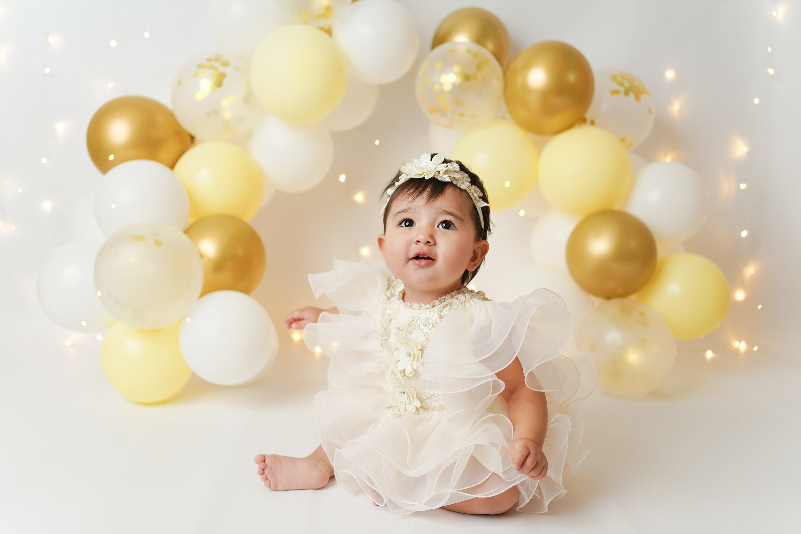 Детская фотосессия Первый год для девочек. Детский фотограф и фотограф новорожденных в Калининград Оксана Иваний