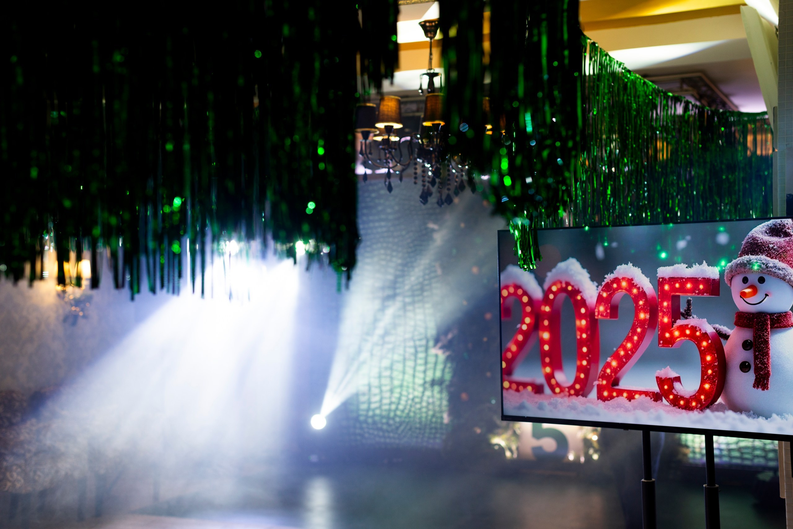 Новогодний корпоратив. Организация и декор мероприятий Донецк (ДНР)