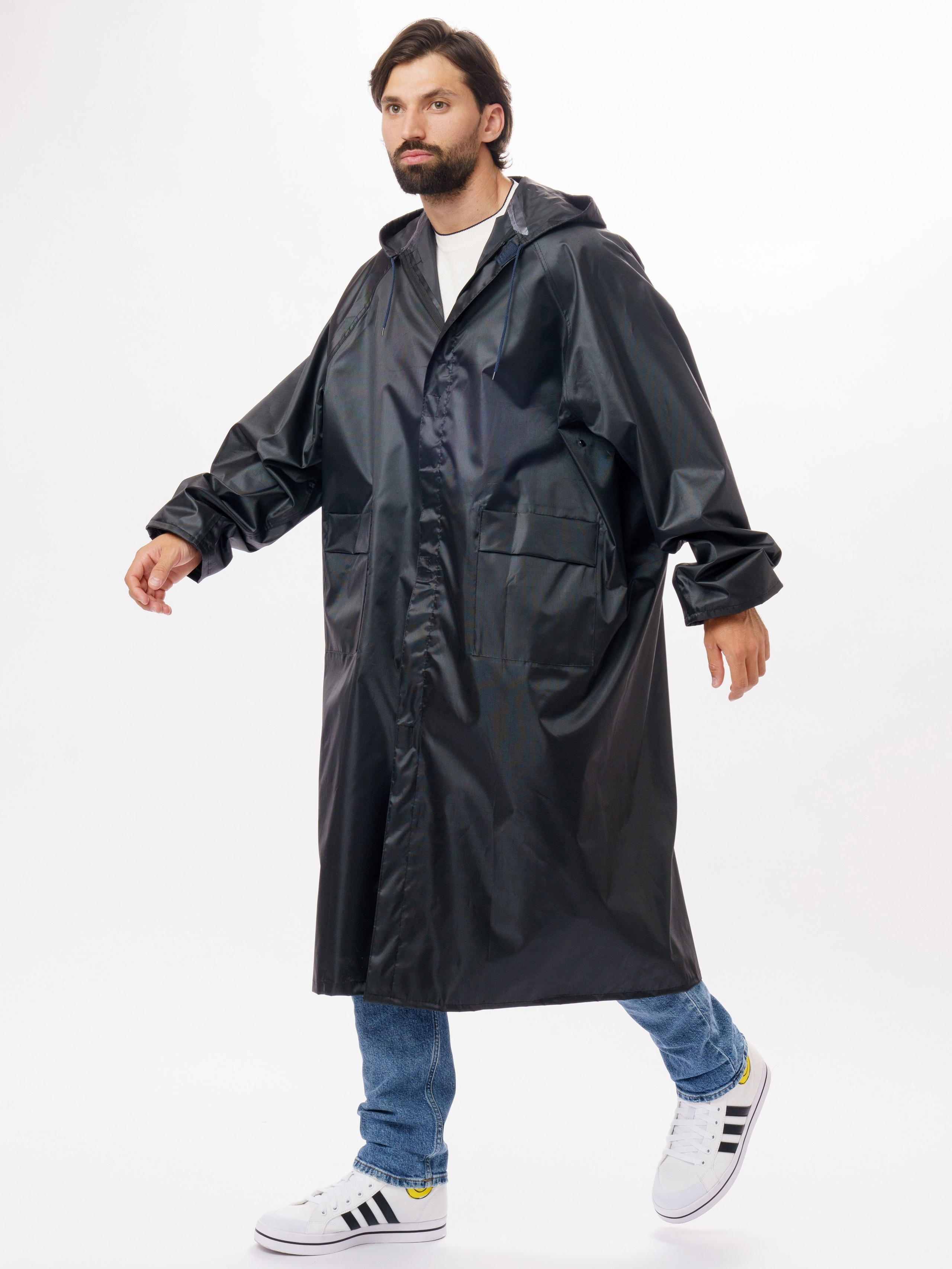 Дождевики, парная съемка. KED Production — продакшн из СПб. Создаём фото, видео и контент, который помогает брендам и селлерам продавать больше