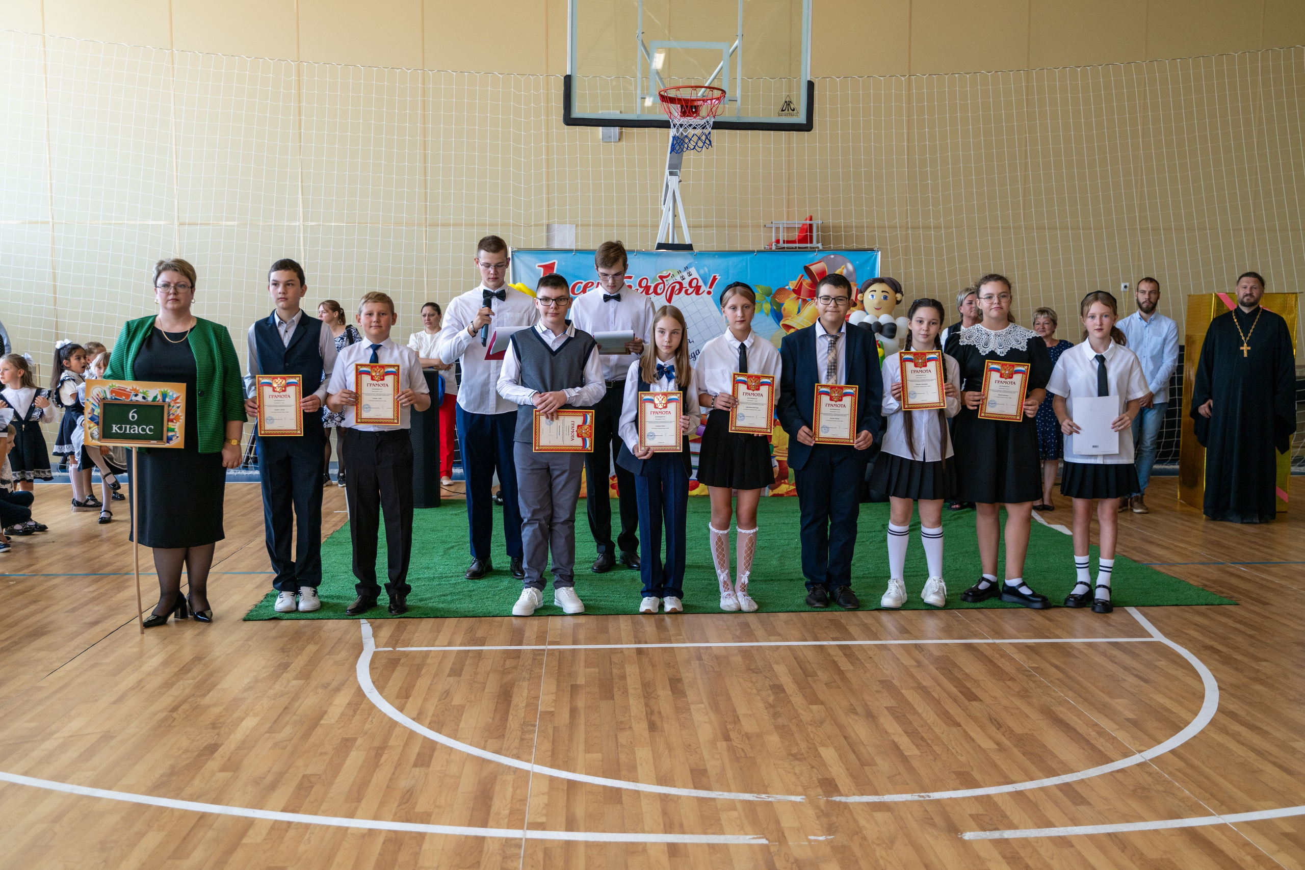 1 Сентября газопроводская школа 11 класс. Фотограф самых запоминающихся моментов Вашей жизни