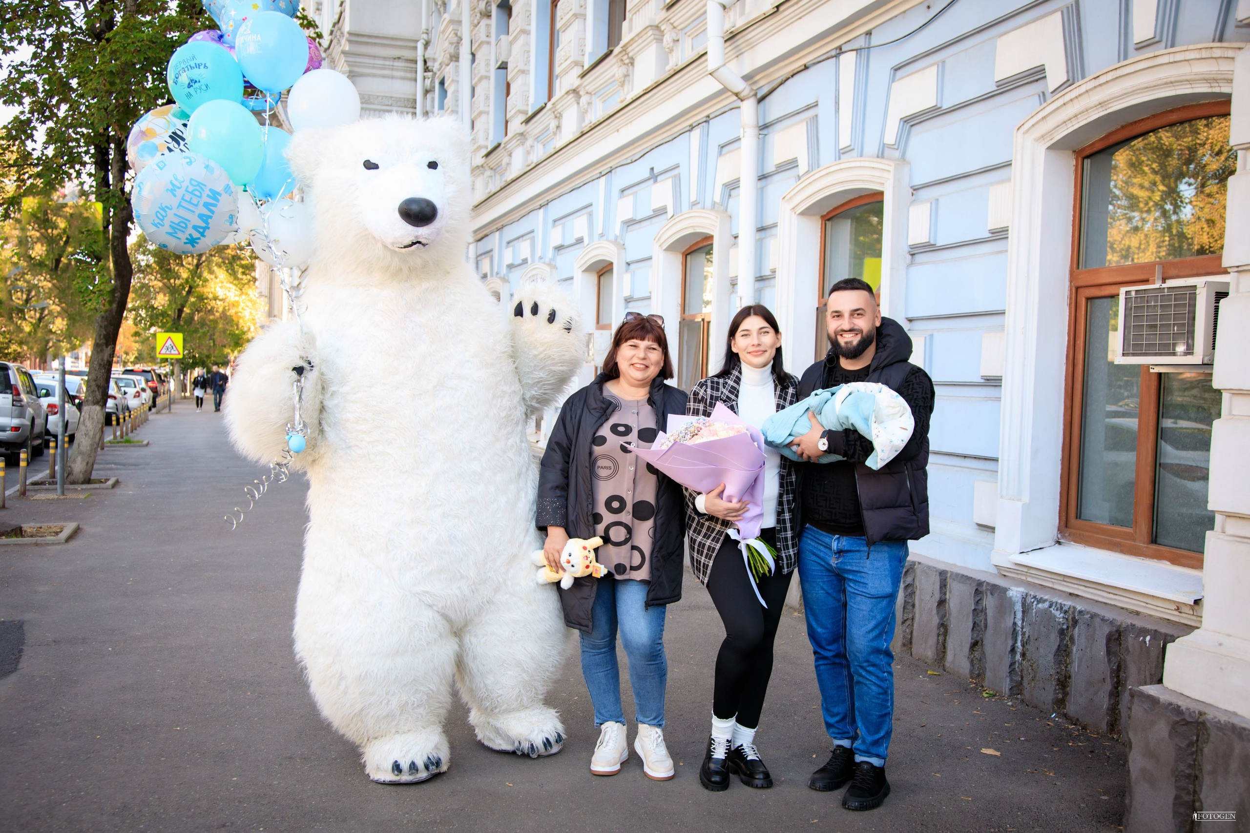 Фотосессия выписки из роддома в Краснодаре | Портфолио Fotogen. Интерьерная фотостудия FOTOGEN г. Краснодар