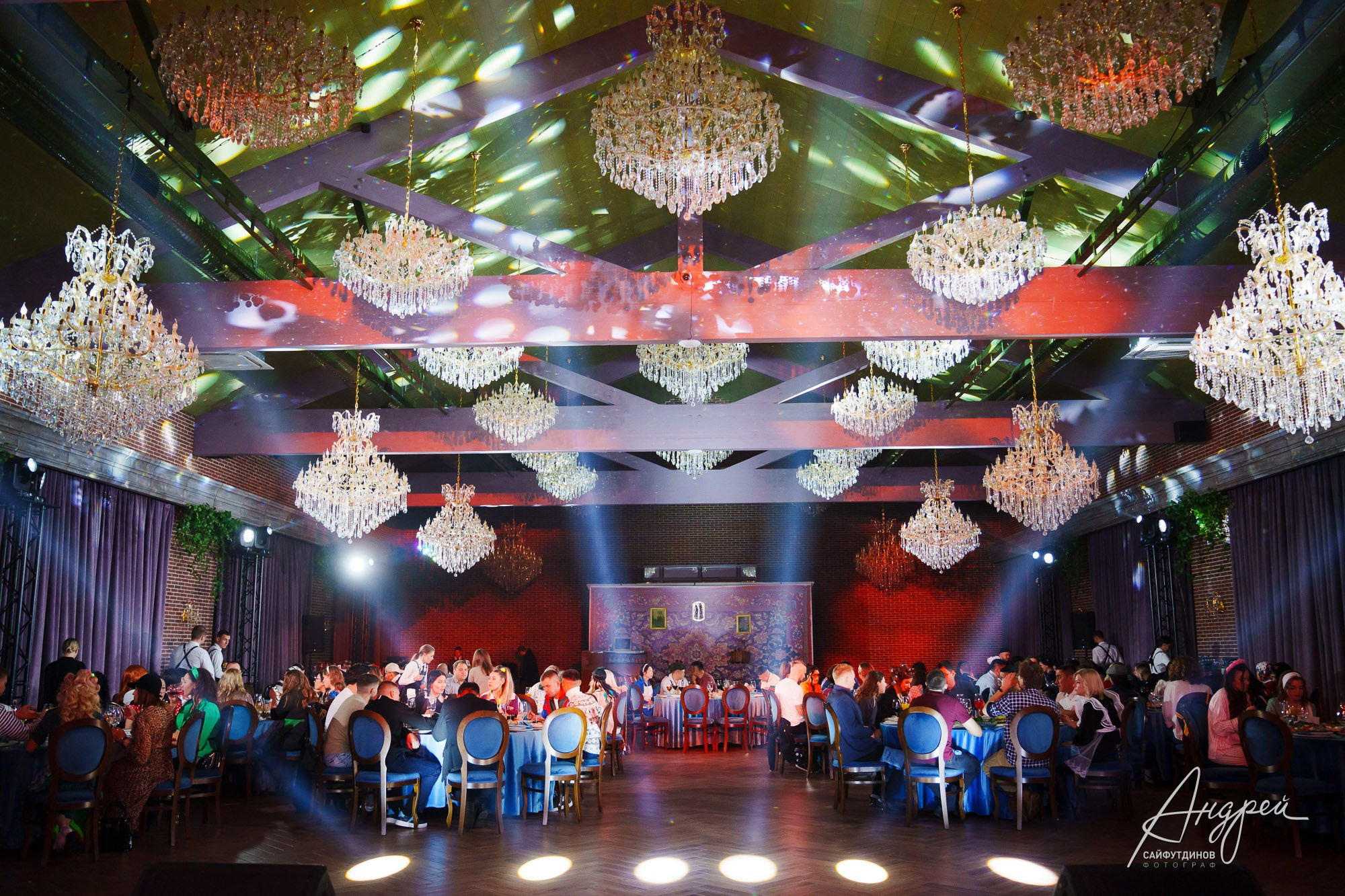 Корпоратив компании «Суши Даром». Тема праздника «Коммунальная квартира». Свадебный и семейный фотограф в Ростове-на-Дону. Андрей Сайфутдинов