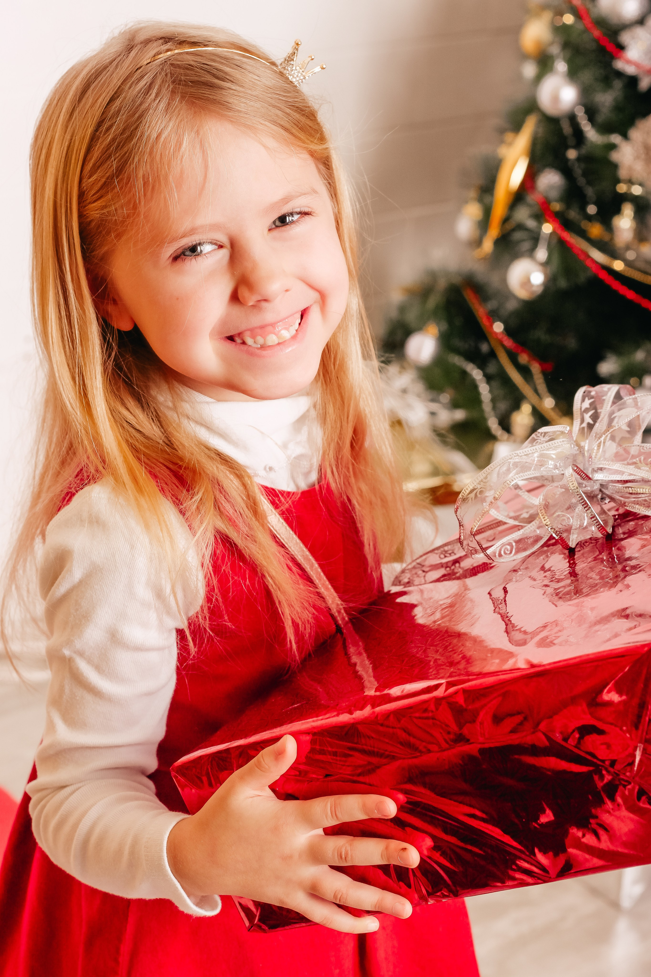 Полина, Глеб, Таисия. Главная