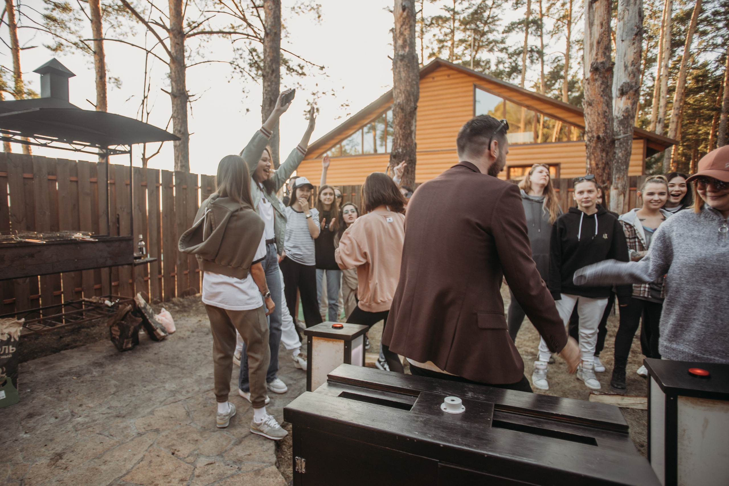 Корпоратив Muza_Arts. Венера Гайн. Репортажный фотограф  Тюмень. Обучение фотографии с 0