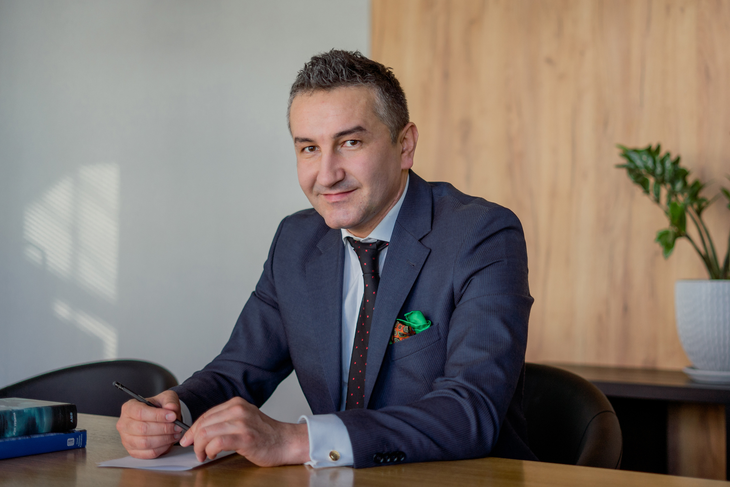 Даниил. Бизнес портрет. Фотограф в Египте, Хургаде, Луксоре, Сафаге. Фотограф по всему миру