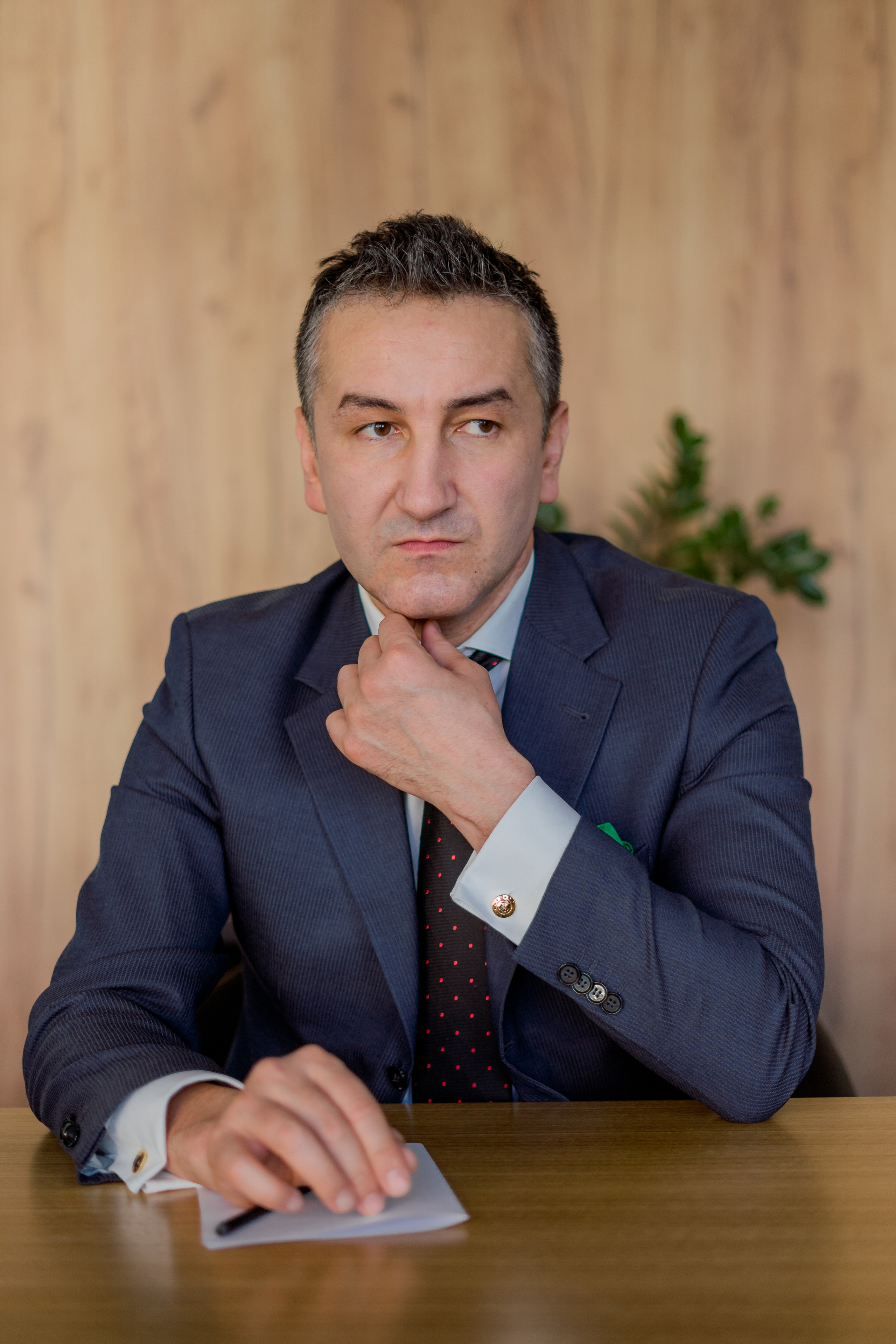 Даниил. Бизнес портрет. Фотограф в Египте, Хургаде, Луксоре, Сафаге. Фотограф по всему миру