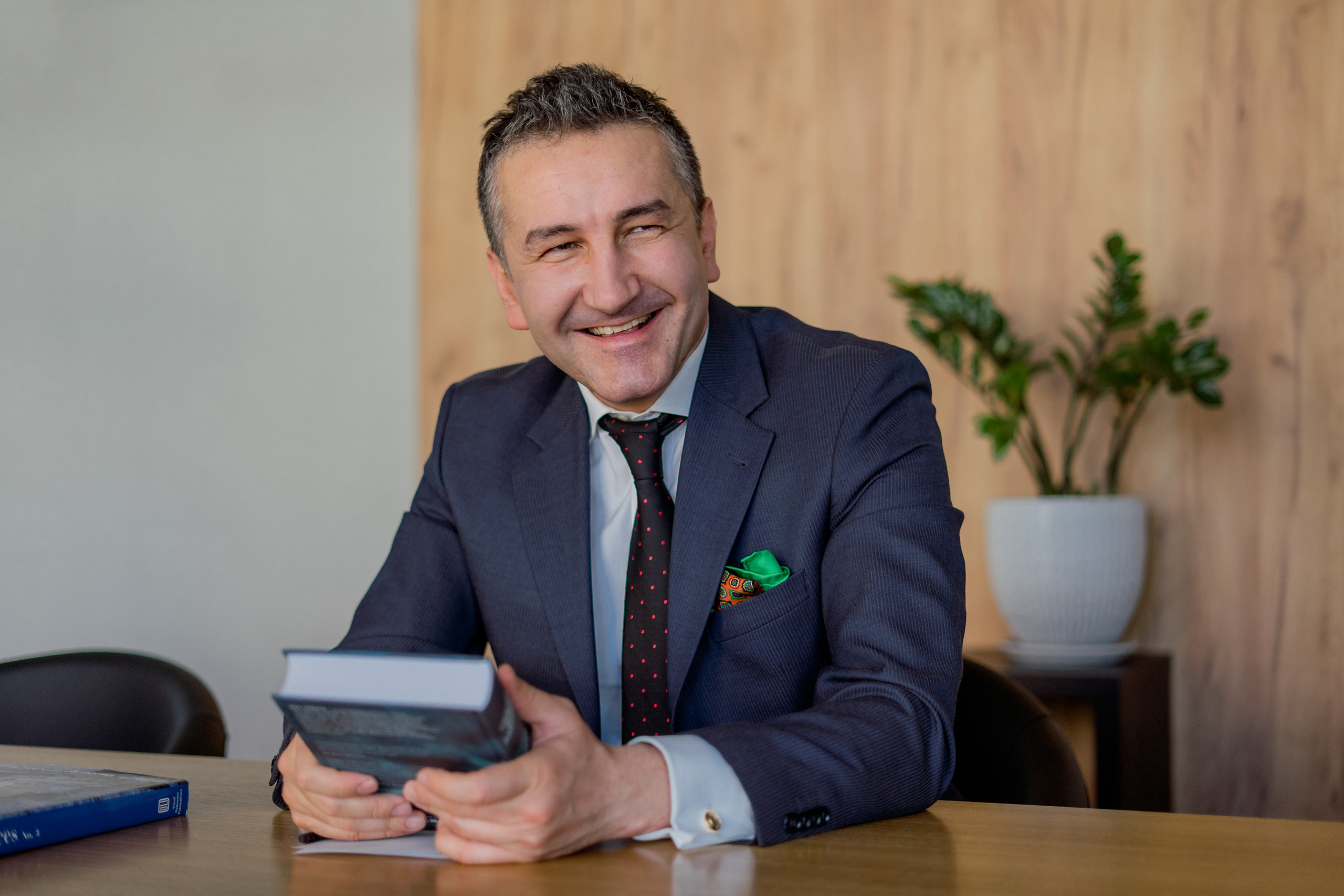 Даниил. Бизнес портрет. Фотограф в Египте, Хургаде, Луксоре, Сафаге. Фотограф по всему миру