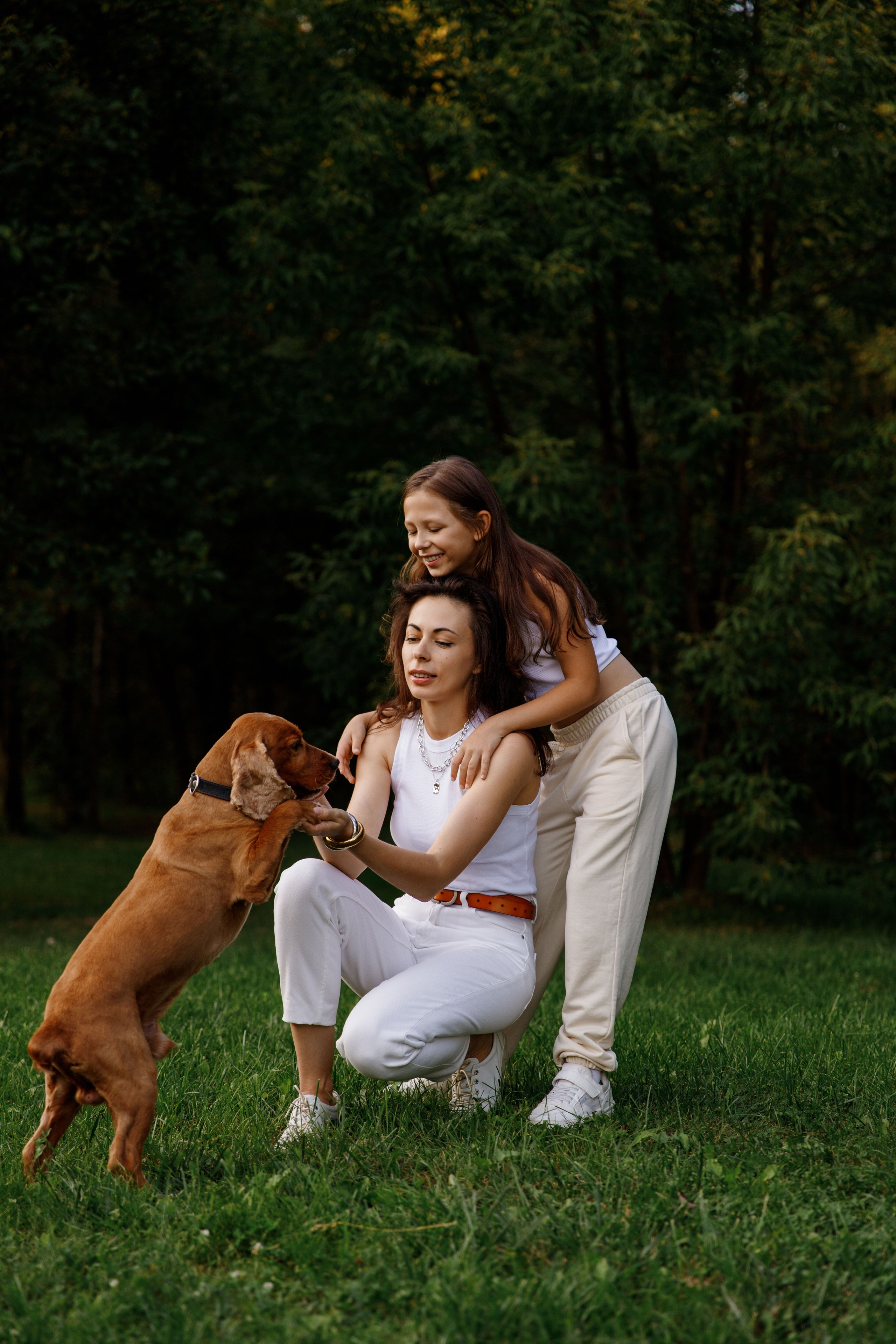Фотосессия мамы с дочкой в парке Мещерский. Фотограф Александра Сыщенко