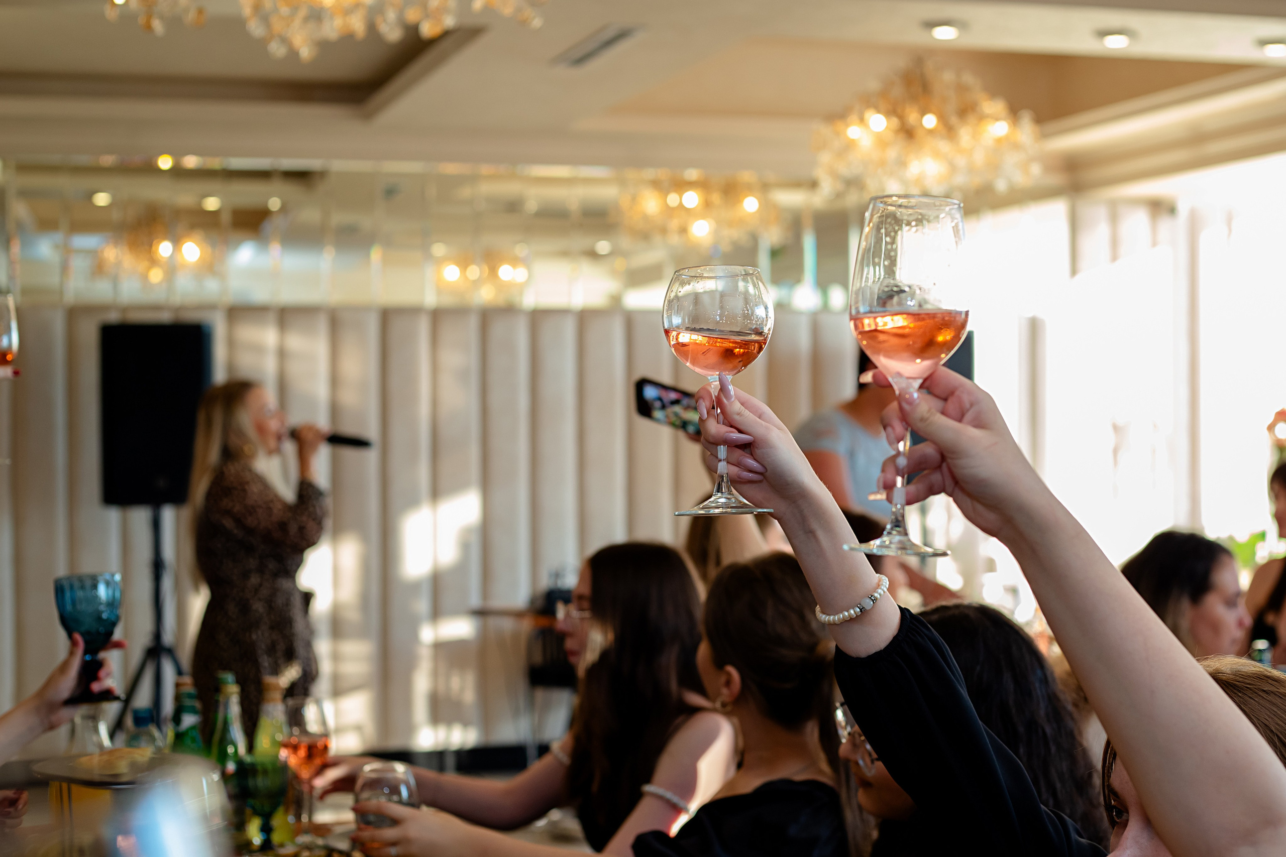 Съемки в ресторанах (свадьбы, юбилеи, выпускные вечера). Семейный и детский фотограф Марина Баладьян Сочи / Краснодар / Москва