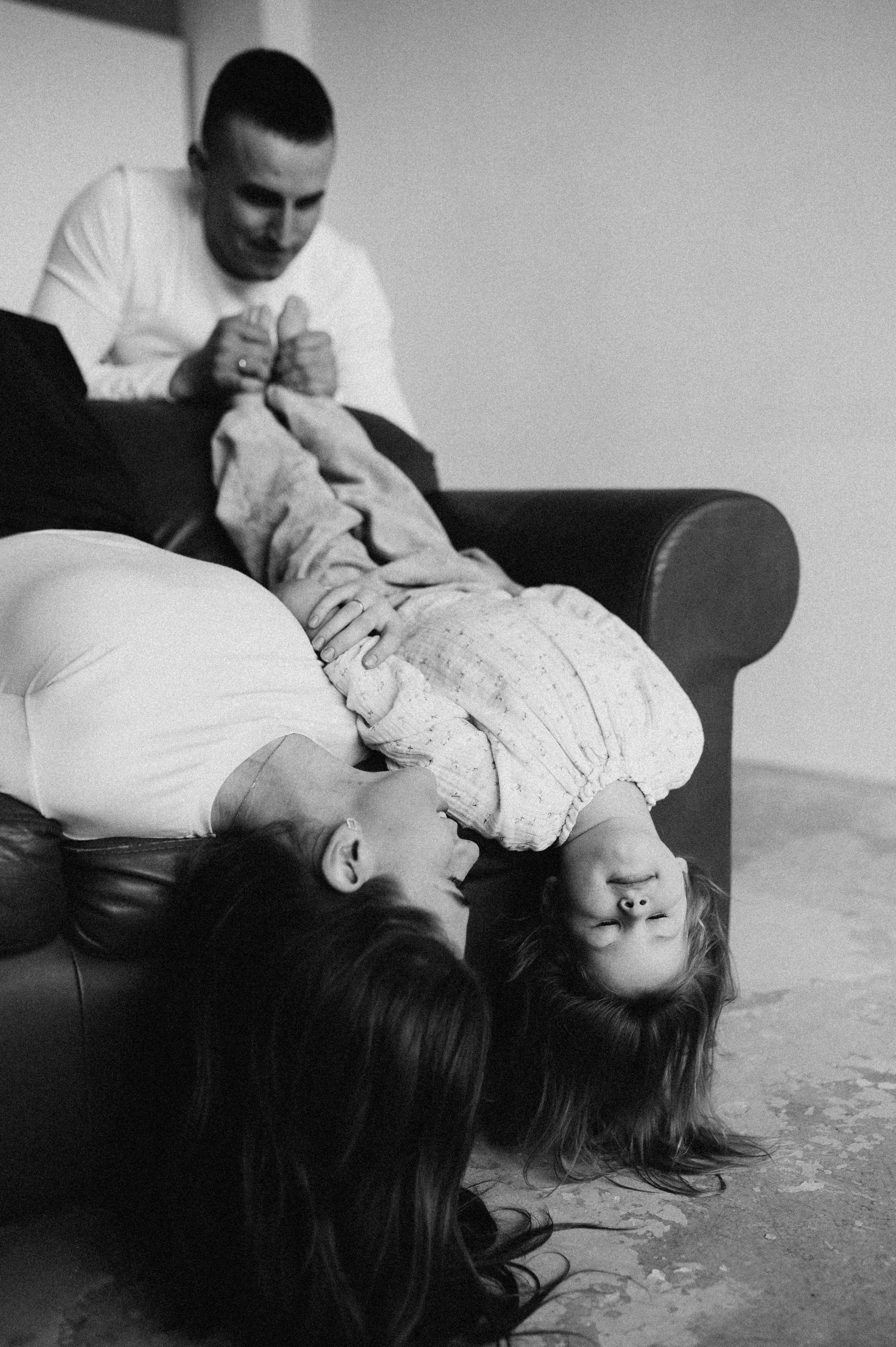 Антон, Карина и Варвара. Семейный фотограф в Новосибирске Женя Индрикова