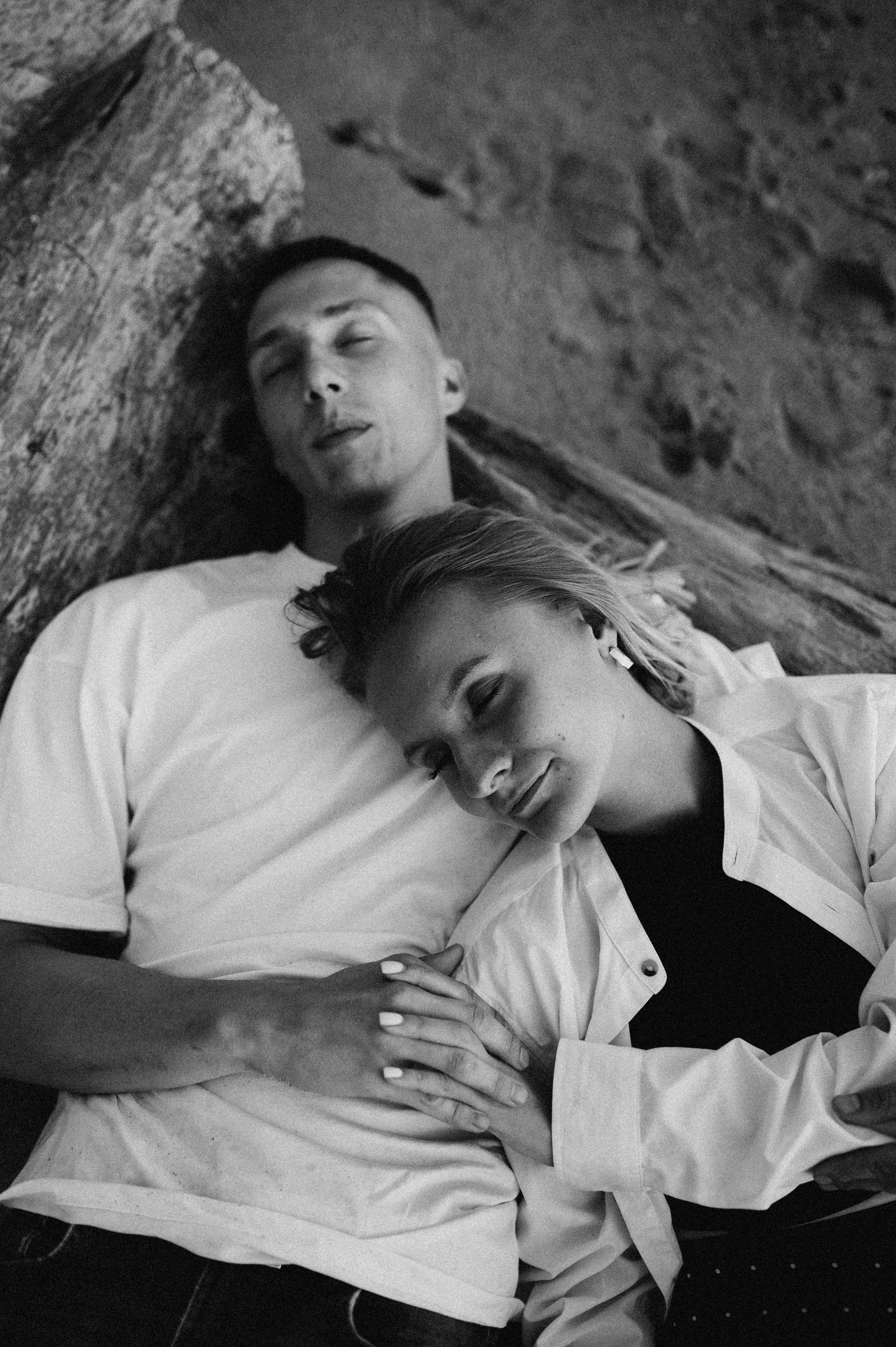 АНДРЕЙ И ЛИЛЯ/ СЪЕМКА НА БЕРЕГУ БЕРДСКОГО ЗАЛИВА. Семейный фотограф в Новосибирске Женя Индрикова