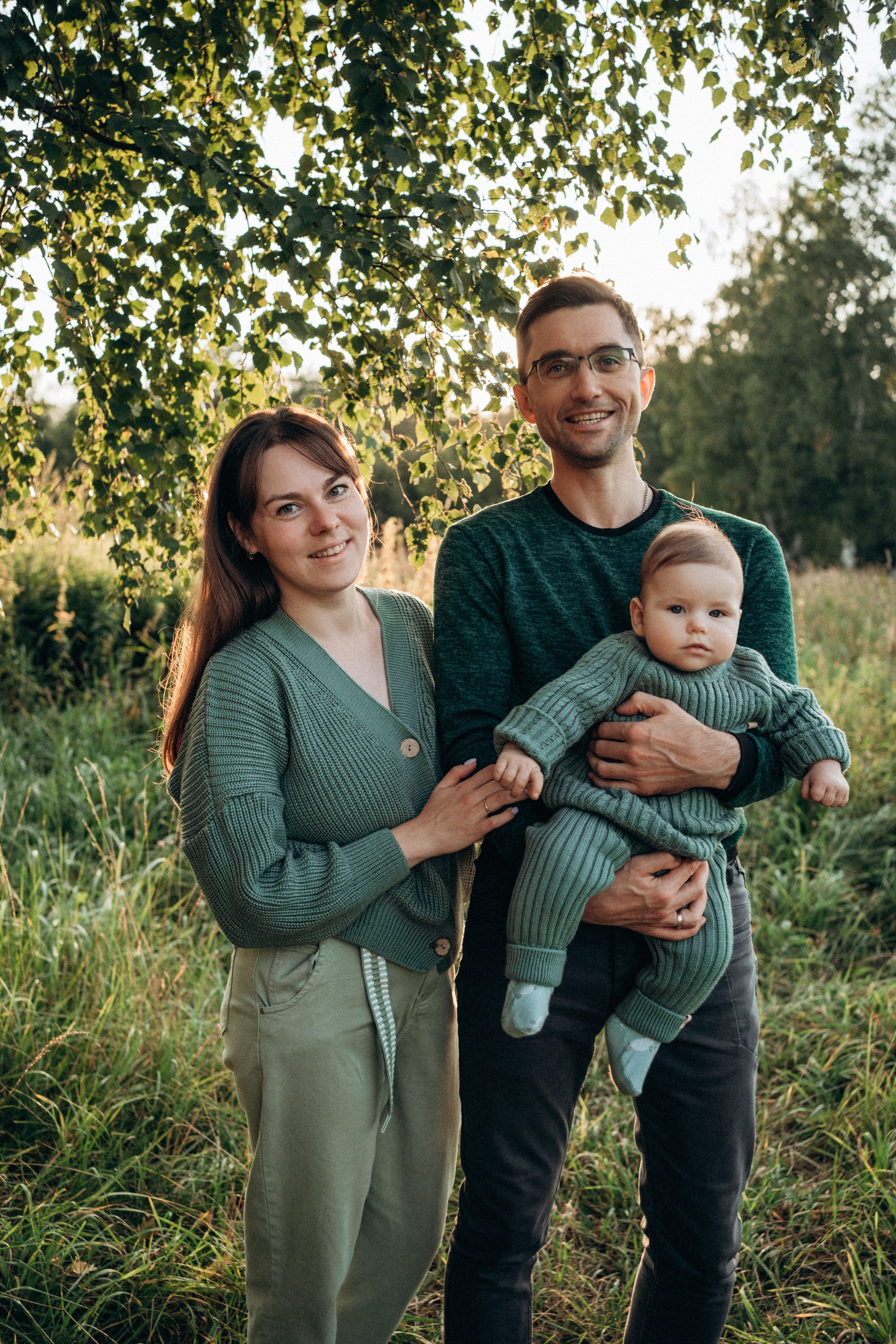 Прогулка в поле. Фотограф новорожденных и малышей до года в Москве Анастасия Соколова