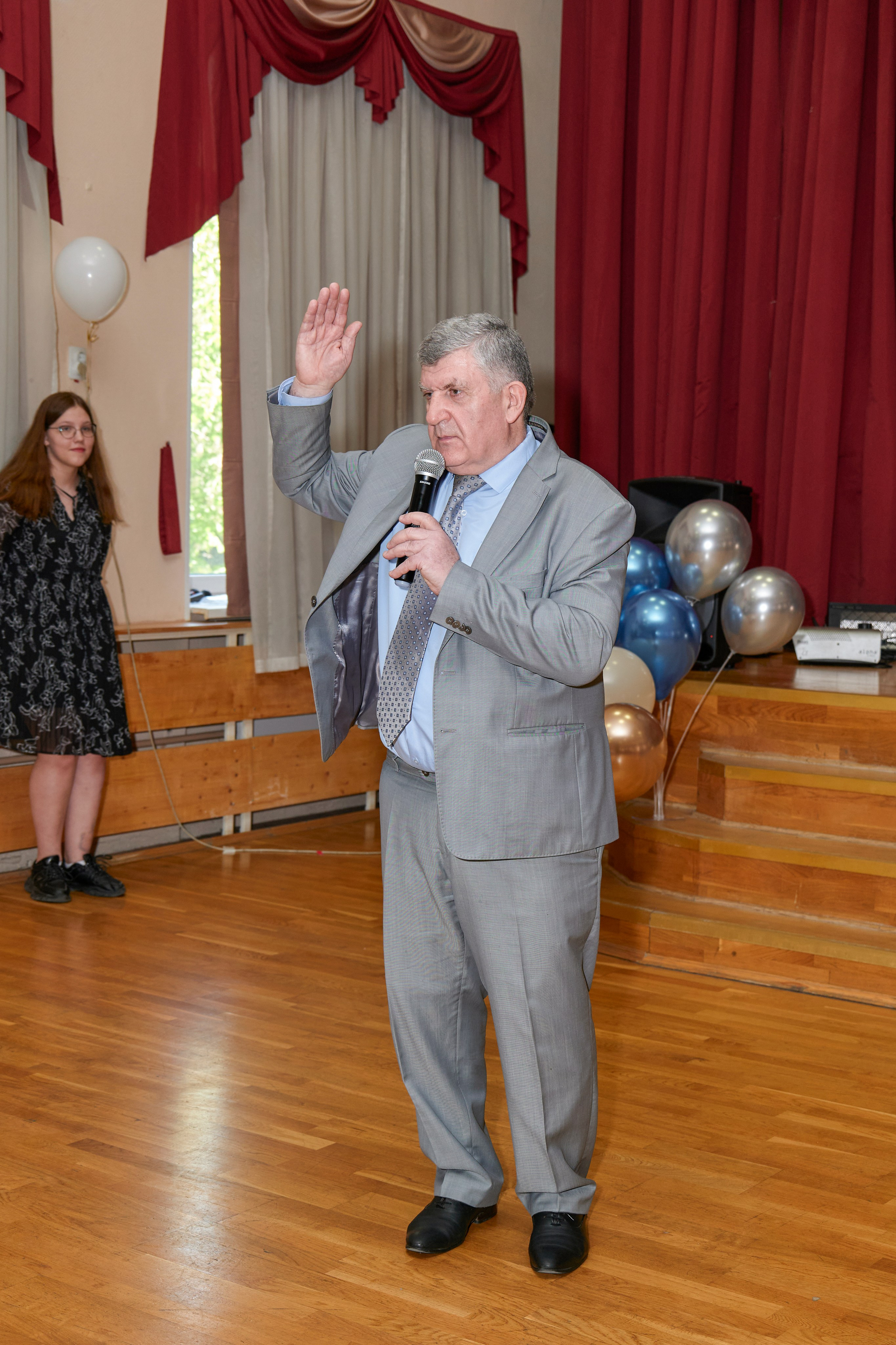 Последний звонок школа 1413. Детский и семейный фотограф г. Москва Оксана Катаджи