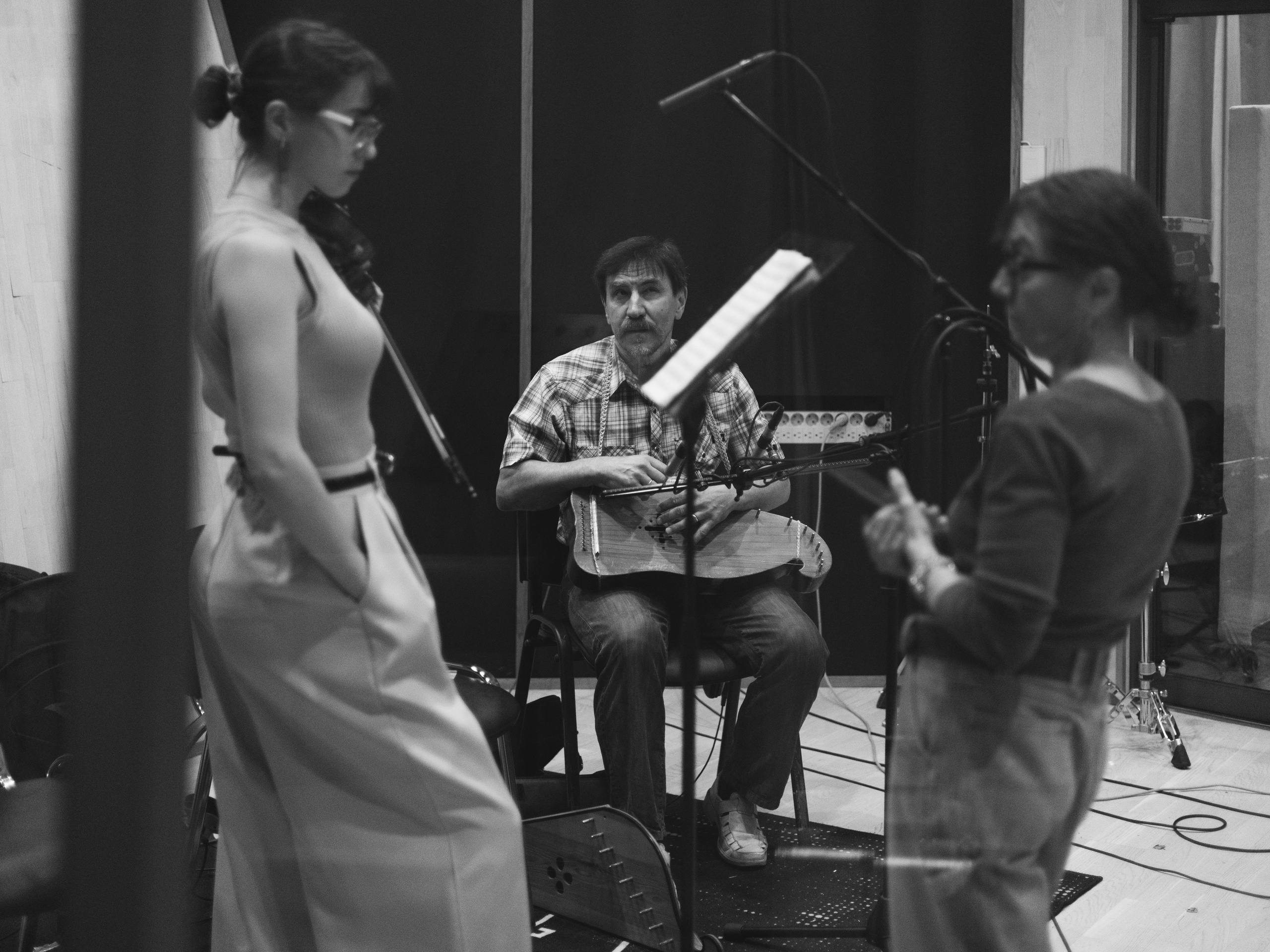 Запись фольклорного ансамбля для короткометражного фильма «Тарантас». Закулисная жизнь в кадре | Backstage-фотограф из Москвы — Александра Слободская