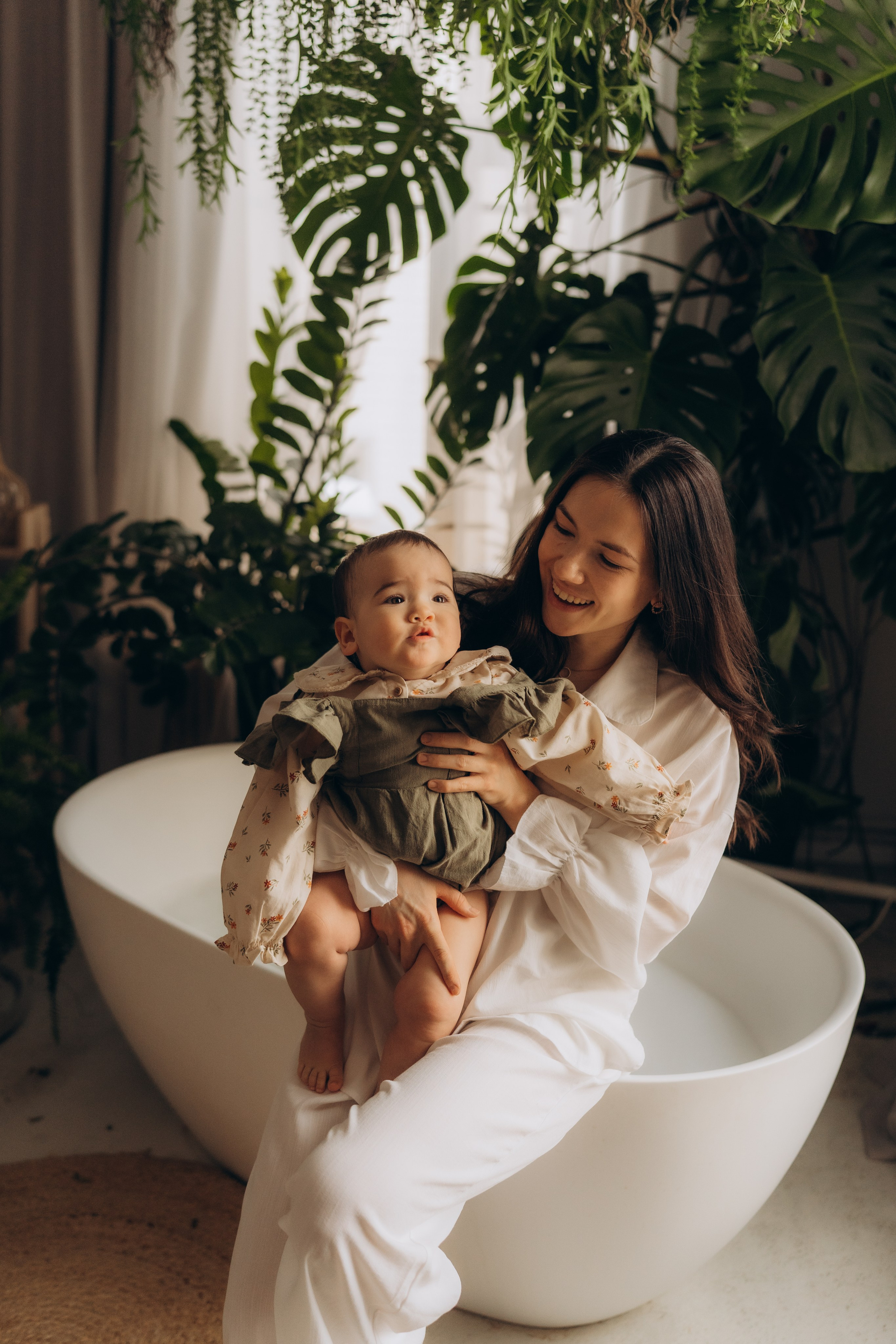 Мама с дочкой, банные процедуры. Семейный фотограф в Казани