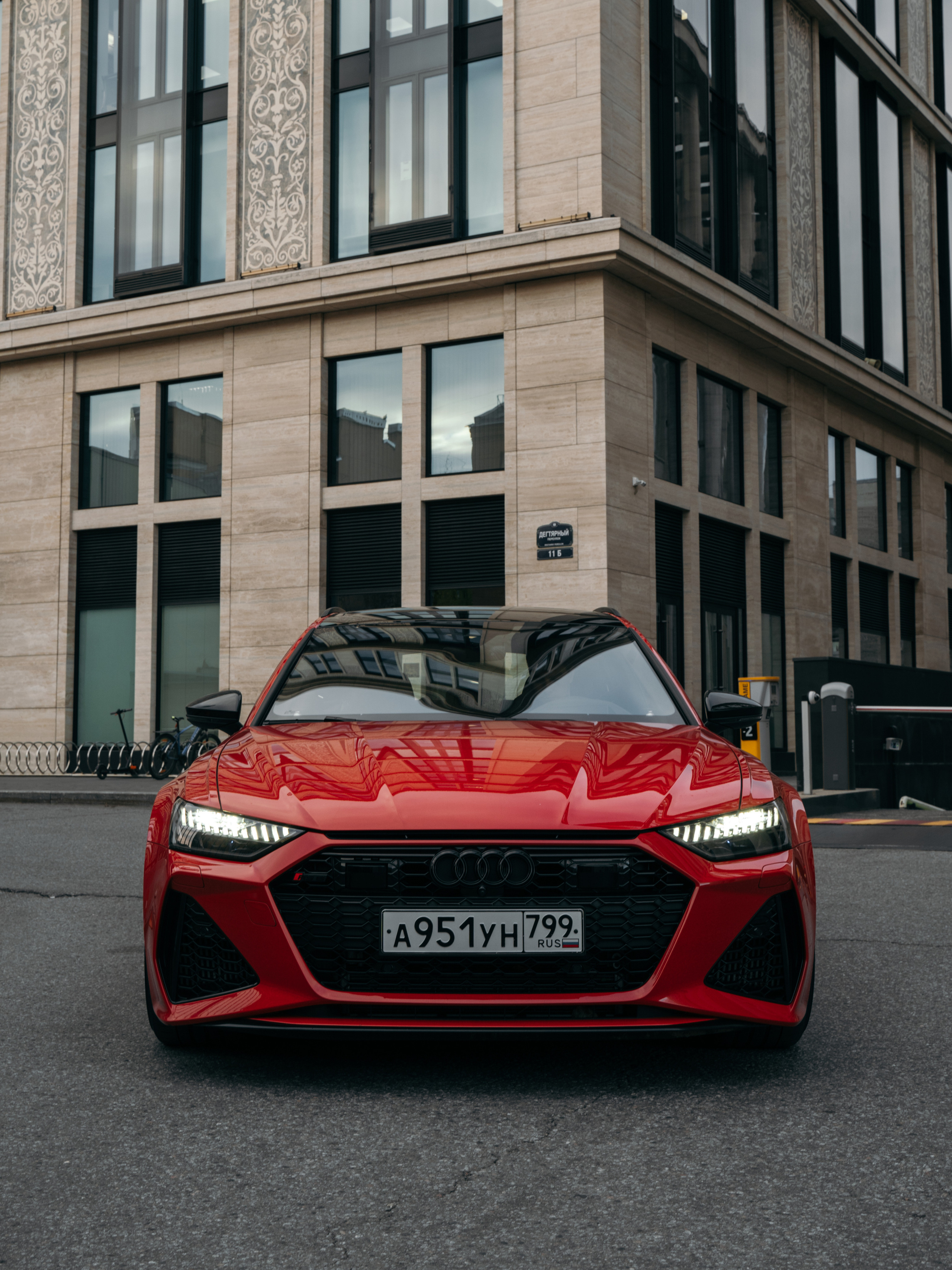 AUTO. Фотограф Карина Филиппенко