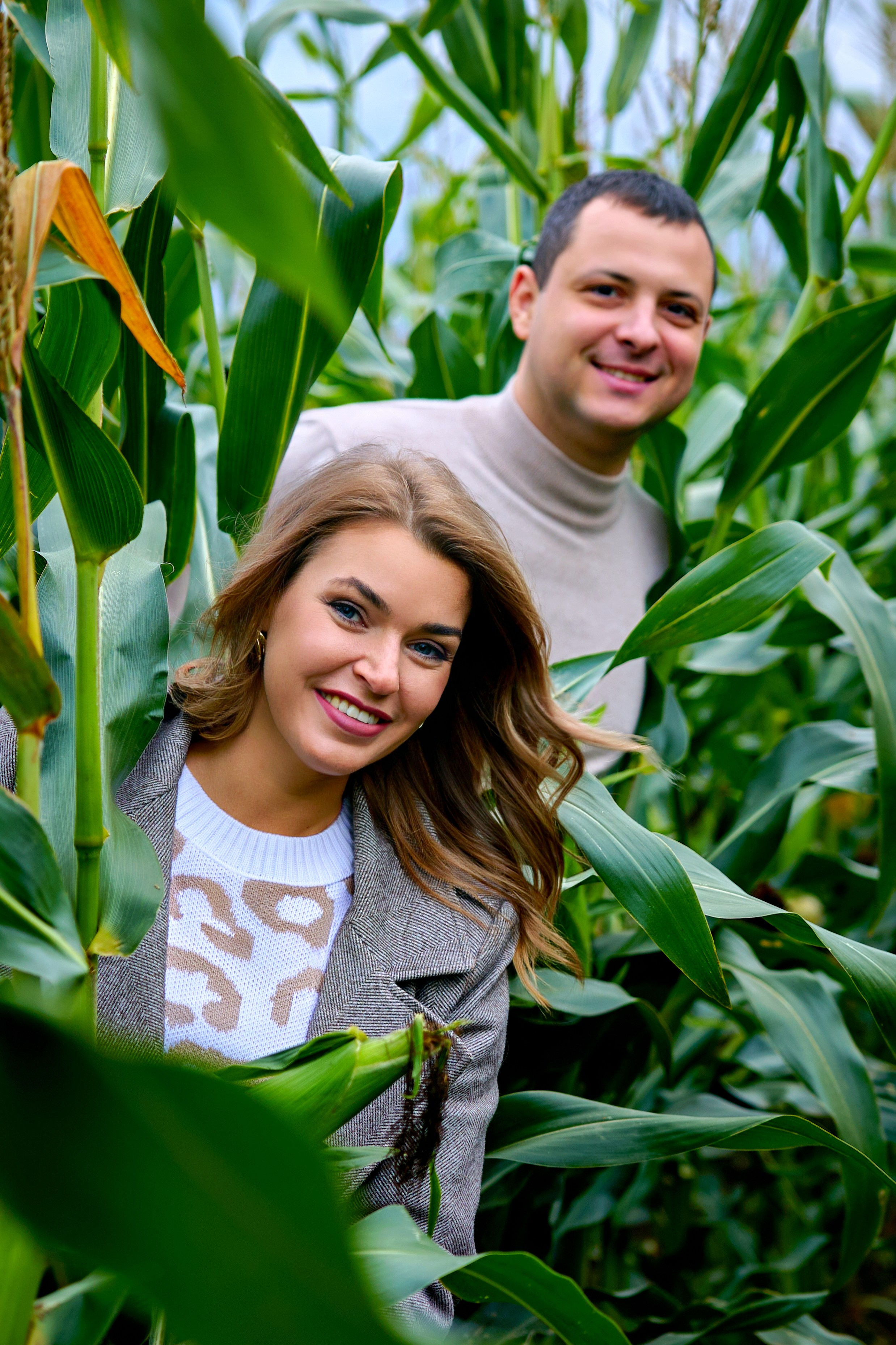 Лавстори. В кукурузе. Ирина и Роман. Фотограф Люся Воробьева