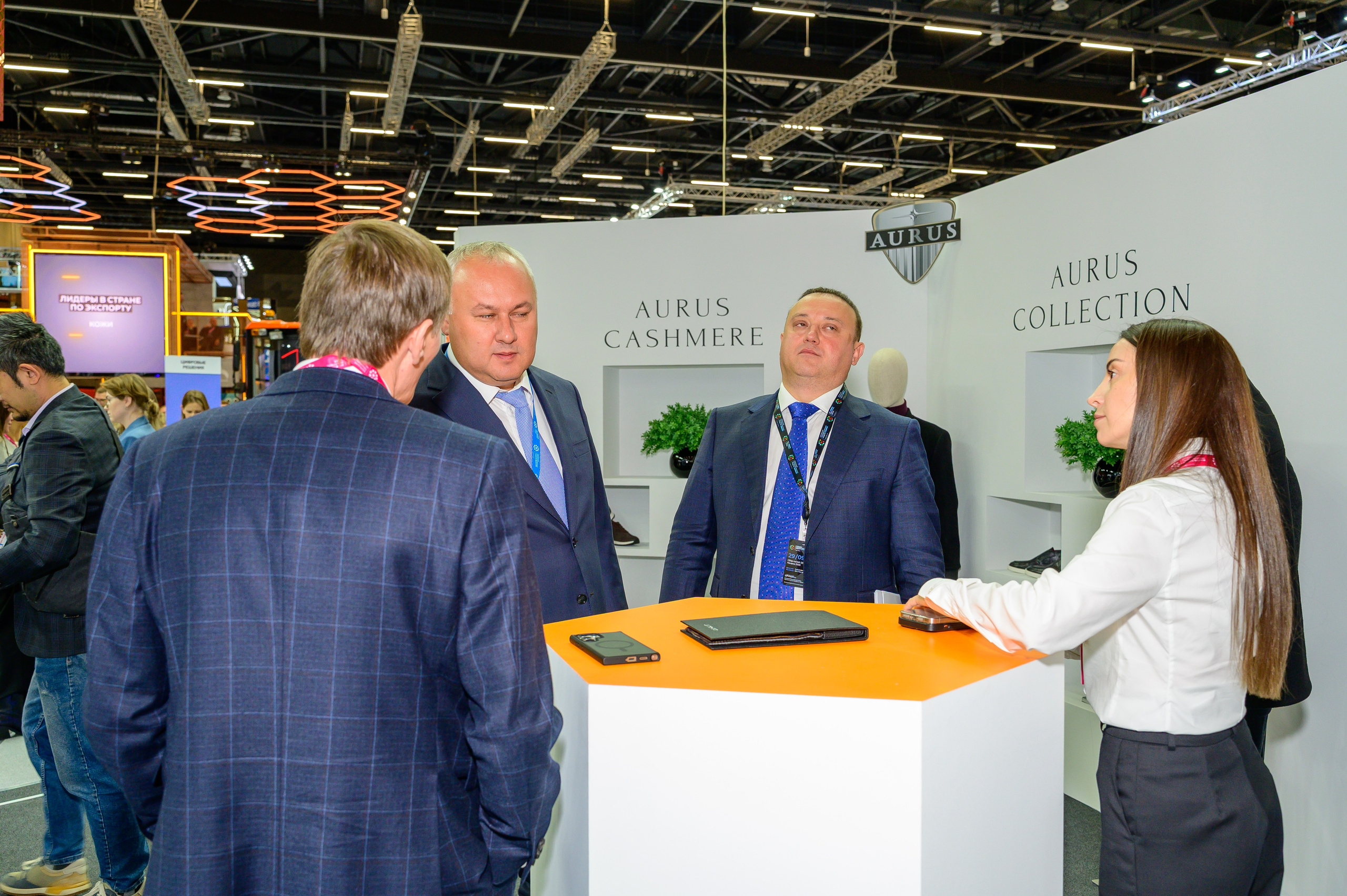 BigindustrialweekBelarus. Фотоуслуги, услуги фотографа, фотографирование важных событий