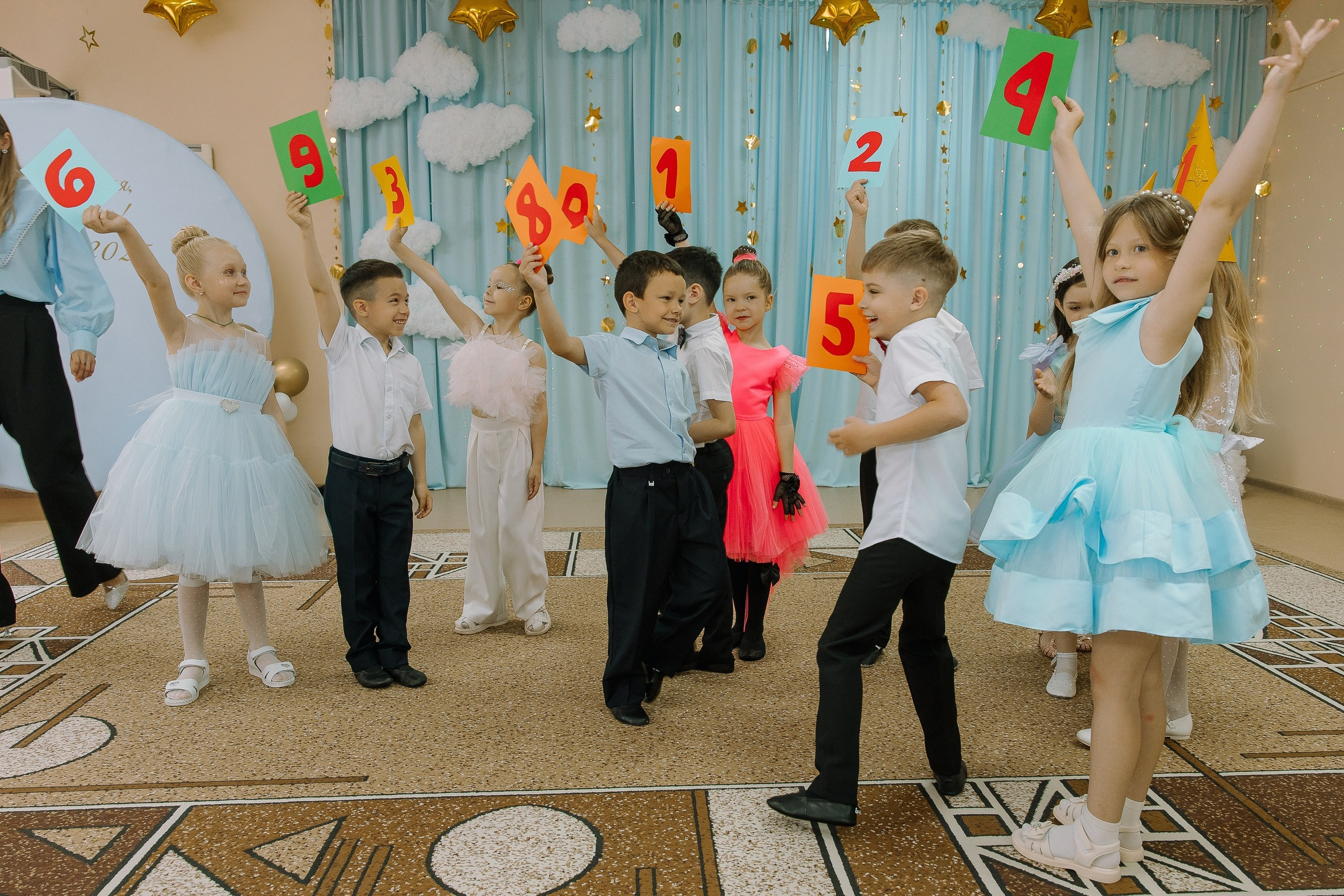 Выпускной в ДС -29. Выпускные альбомы Натальи Бутко: Новороссийск, Анапа, Геленджик