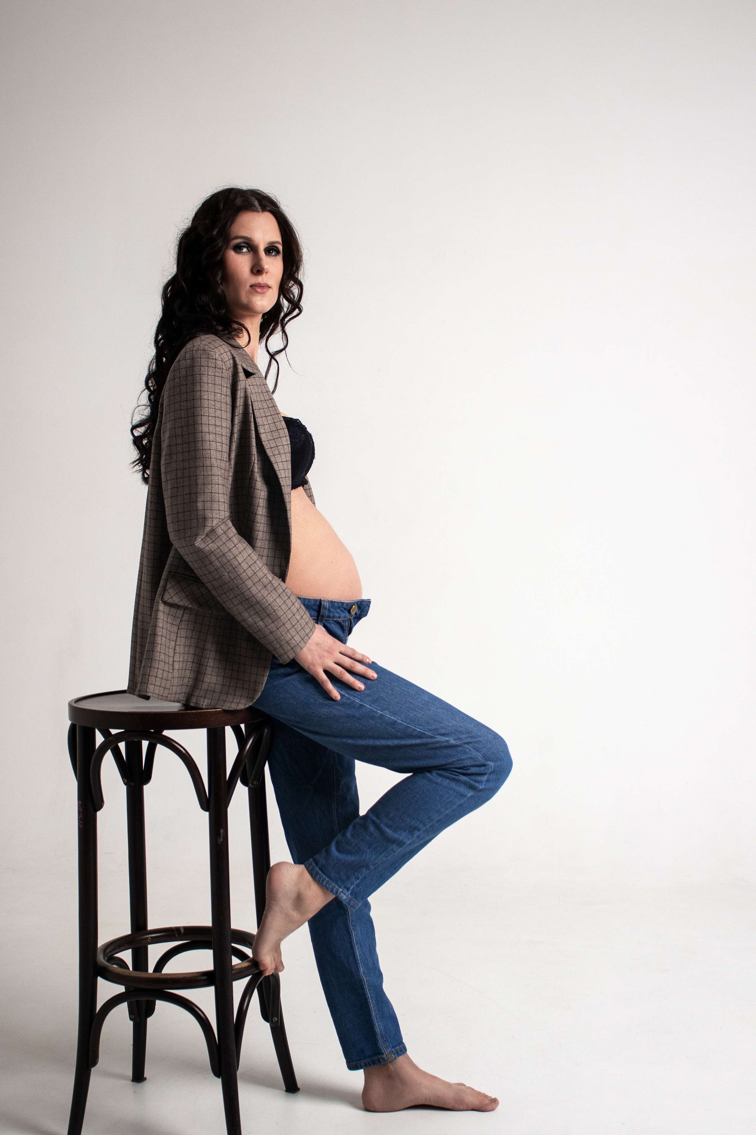 Женский портрет, беременность, фотограф красноярск, съемка в ожидании чуда, студийная съемка