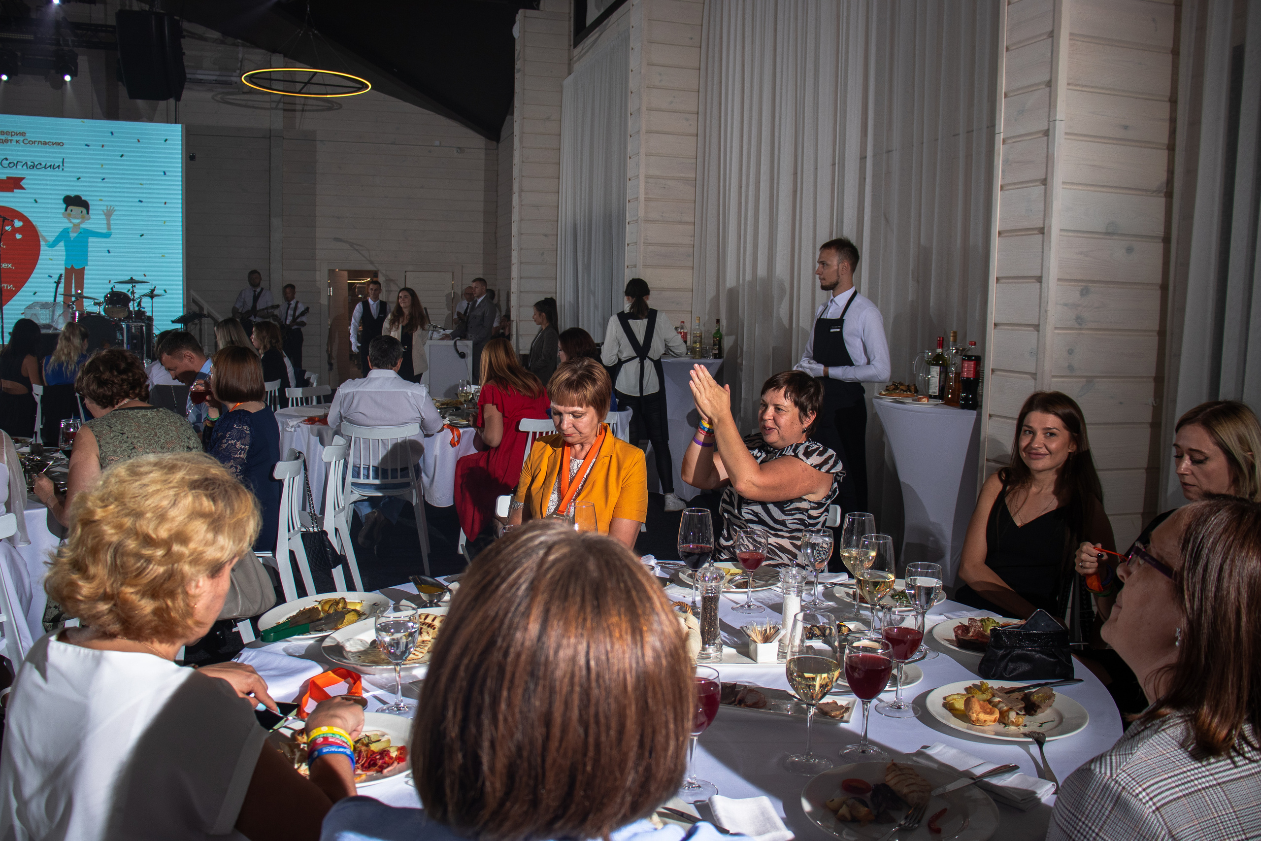 Юбилей. 30 лет компании «Согласие». Настя Лекса. фотограф г. Красноярск