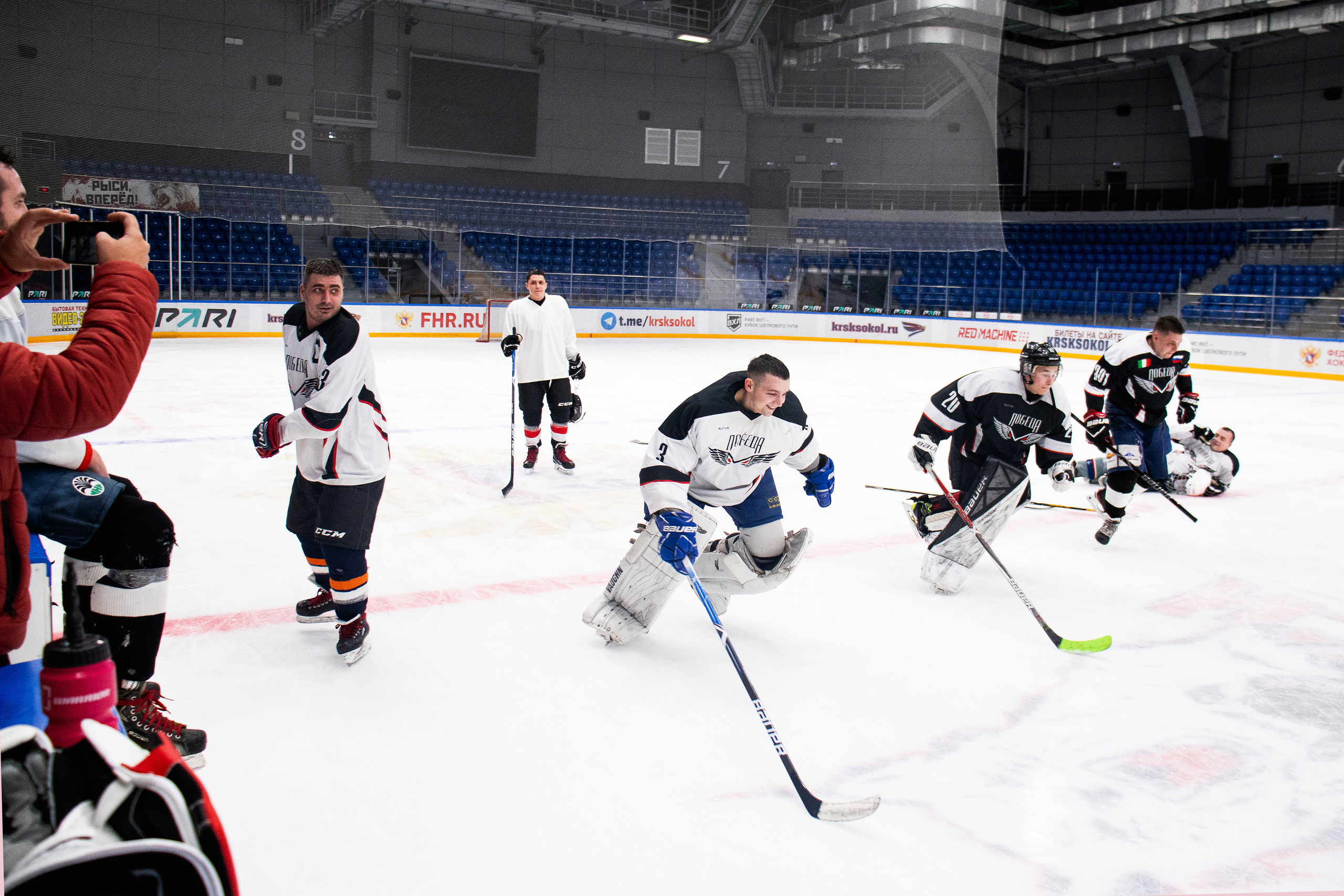 Хоккей, фотограф для спортивной съемки, фотограф для хоккейной съемки, фотограф на репортаж, репортажные фотограф, Красноярск фотограф, хоккей красноярск