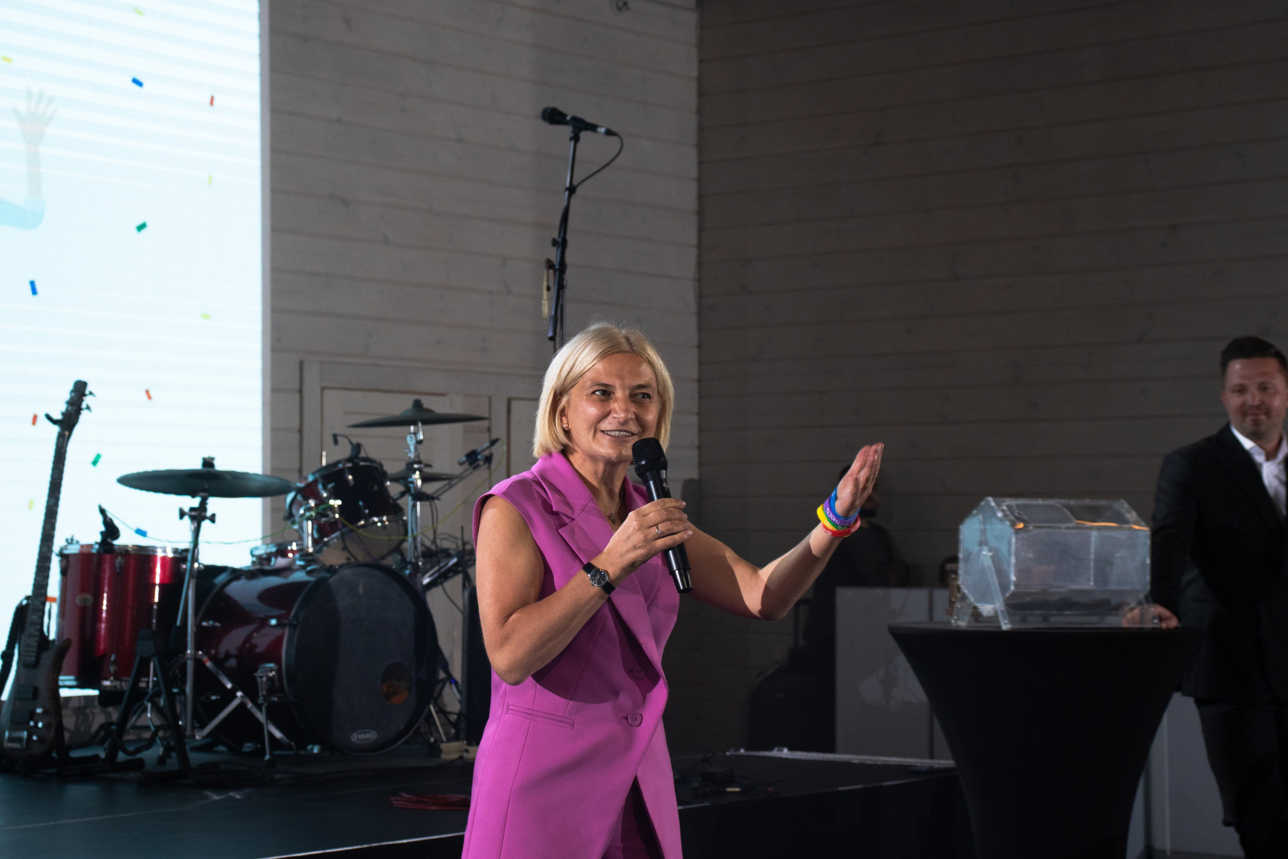 Юбилей. 30 лет компании «Согласие». Настя Лекса. фотограф г. Красноярск