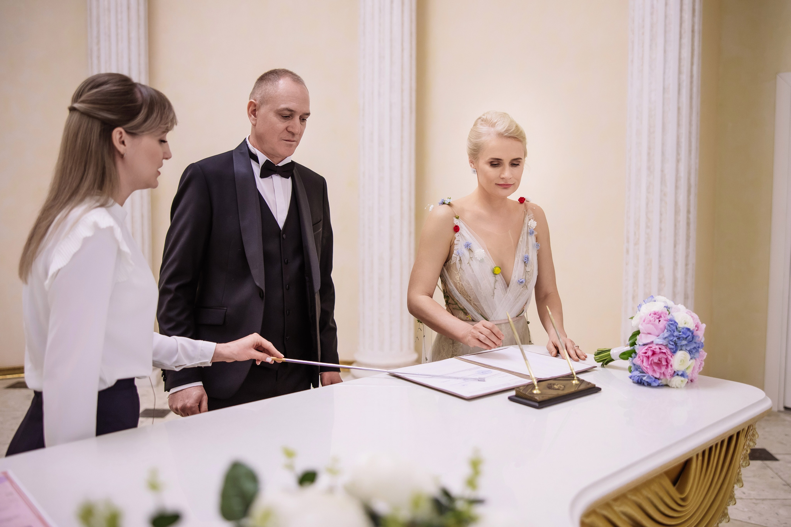 Сборы жениха и невесты, ЗАГС. Фотограф в Краснодаре