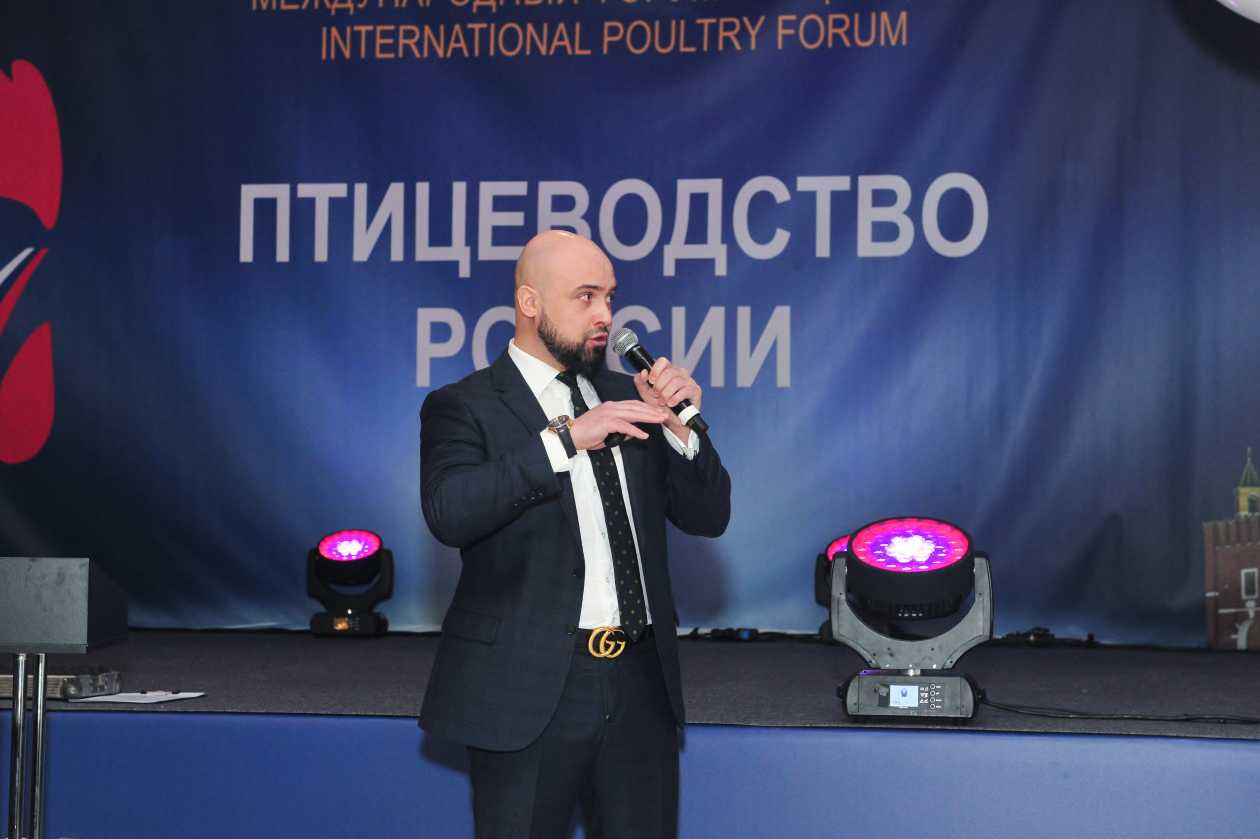 Экспресс съёмка участника Форума Птицеводство России в г-це Космос. Свадебный и семейный фотограф в Москве Ирина Гончарова