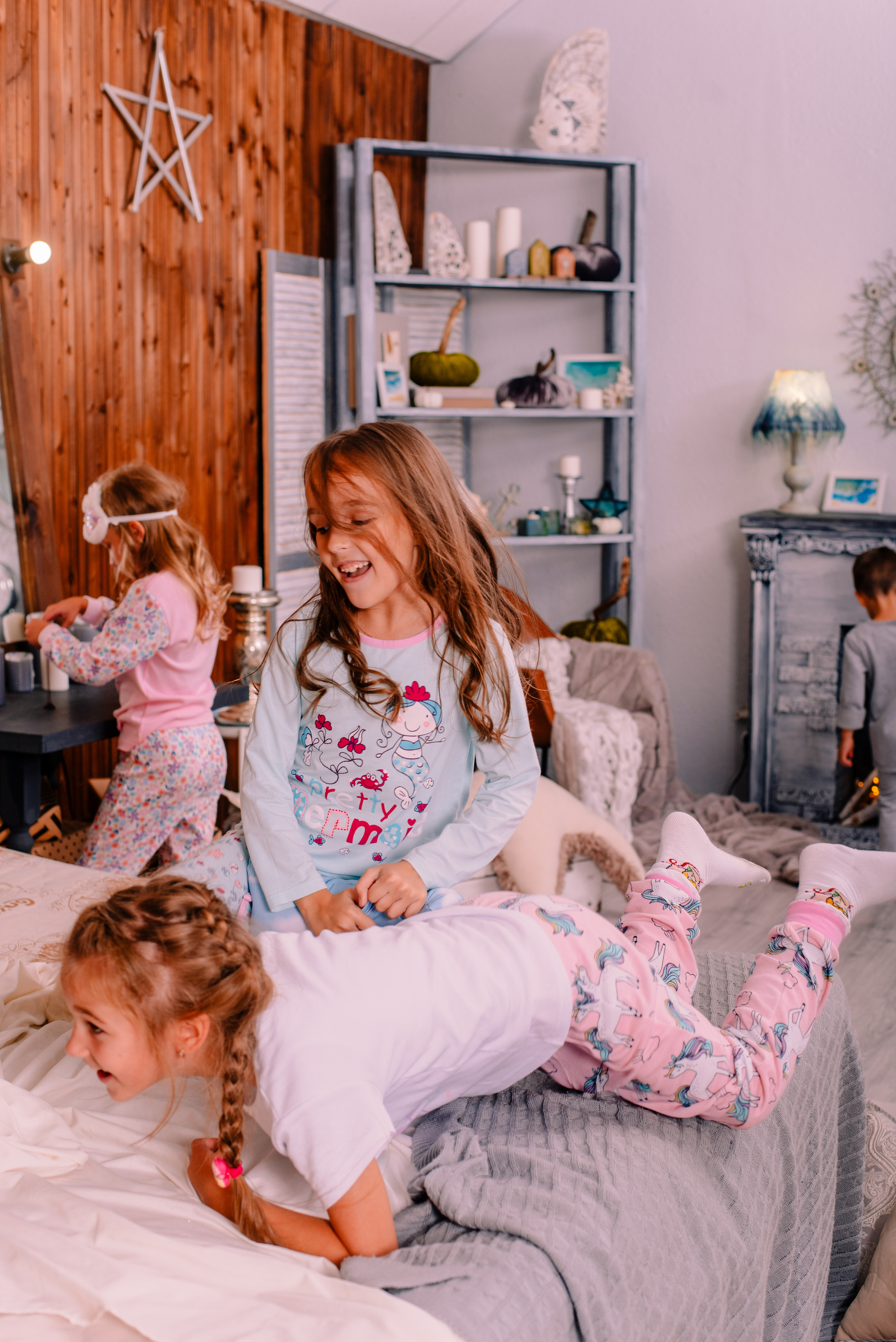 Пижамная вечеринка Маруси. Семейный и свадебный фотограф в Рязани Лиза Голованова