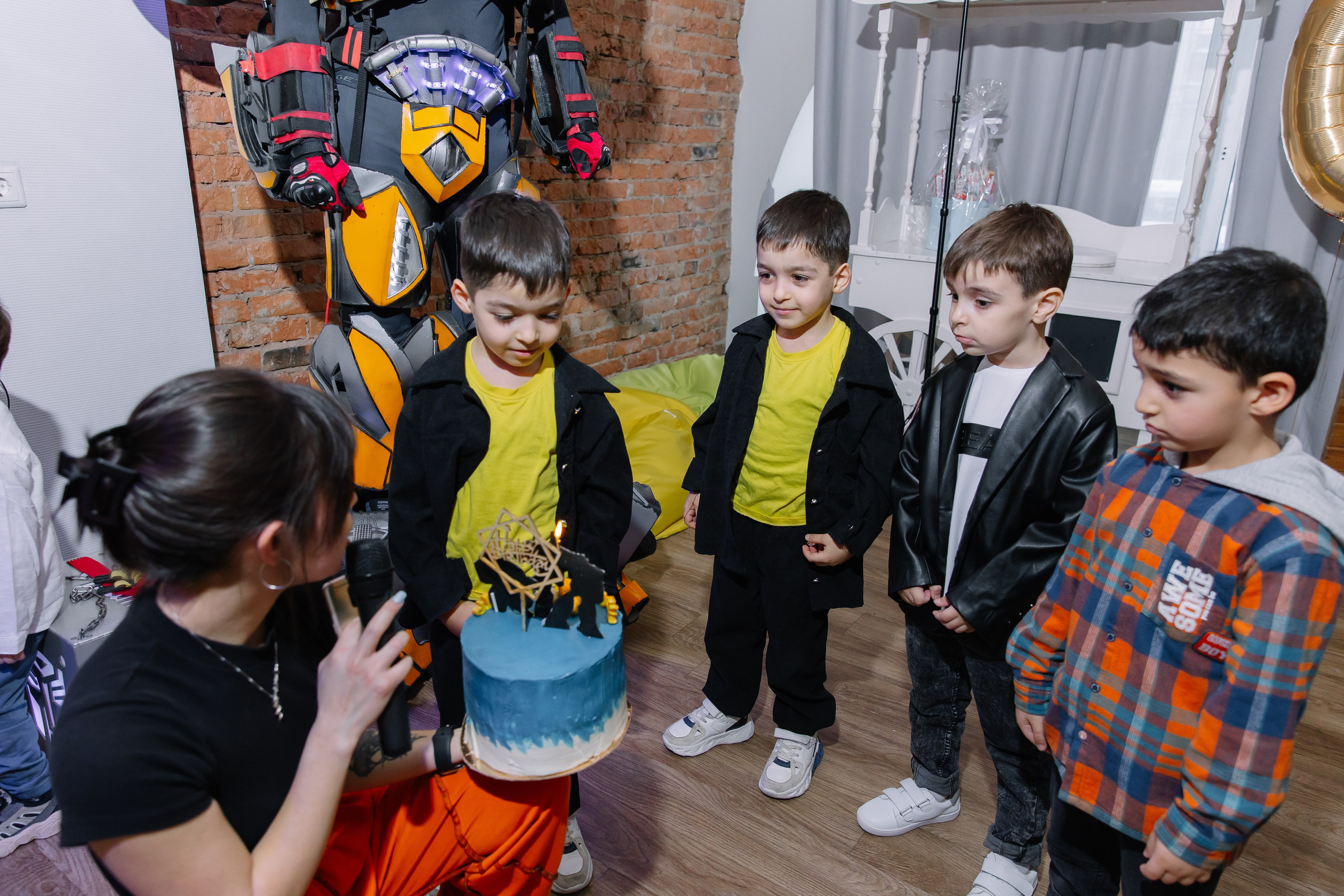 День рождения Эрика и Эмиля 6 лет. Свадебный фотограф в Новосибирске Лидия Александровна