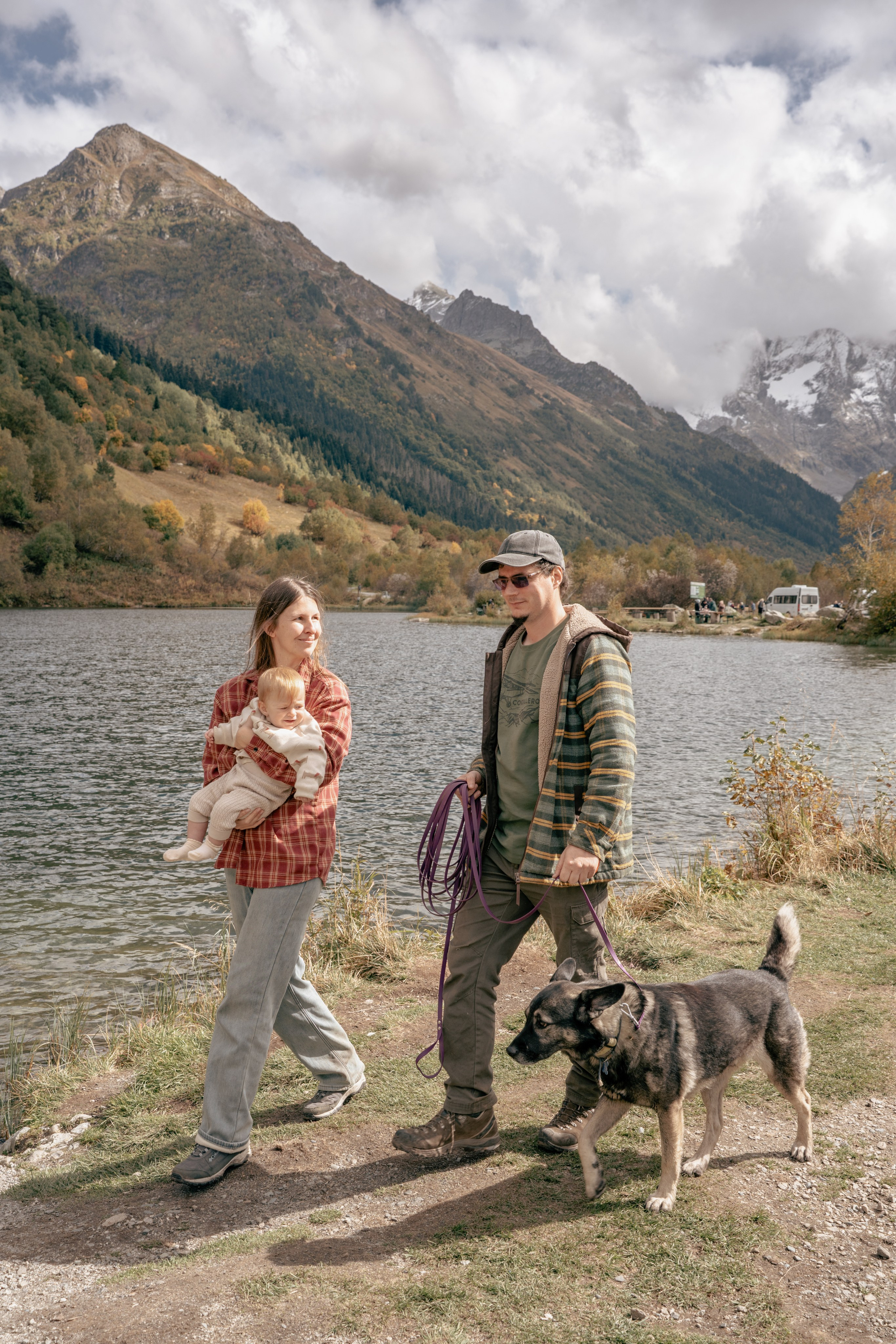 Семейная фотосессия в Домбае. Фотограф КМВ|ГОРЫ Пятигорск Железноводск Ессентуки Кисловодск Домбай Архыз Эльбрус
