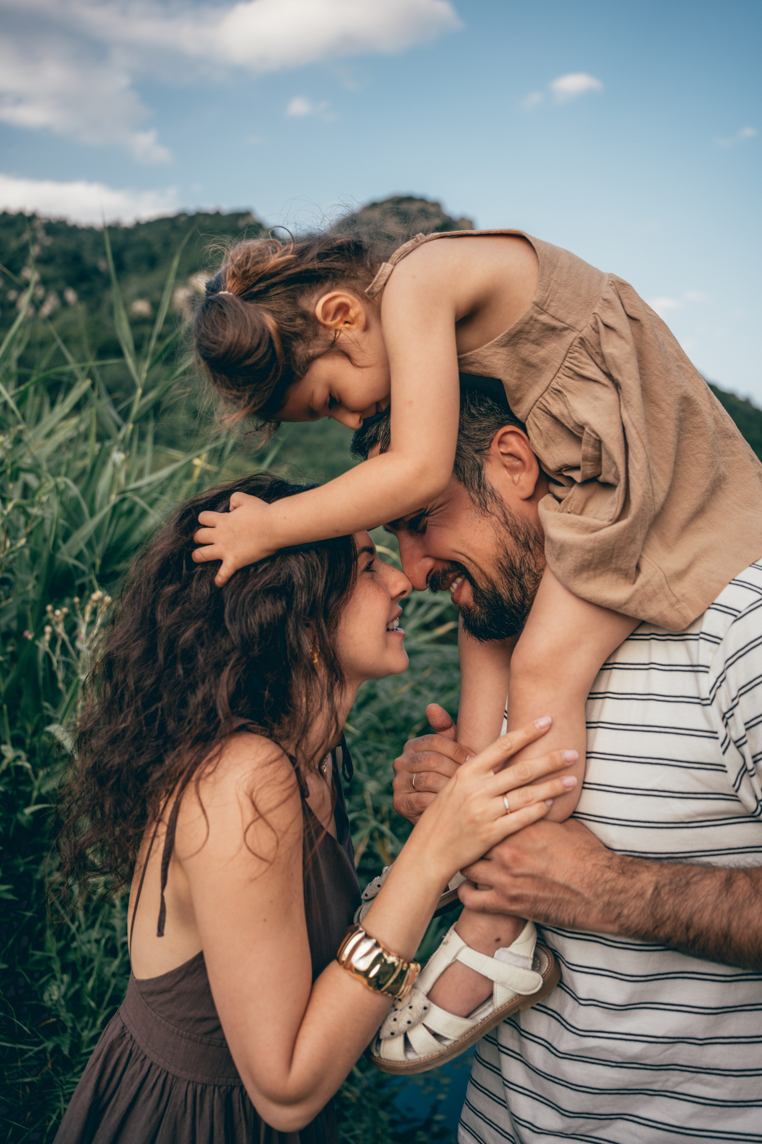 Семейная фотосессия на Бештау. Фотограф КМВ|ГОРЫ Пятигорск Железноводск Ессентуки Кисловодск Домбай Архыз Эльбрус