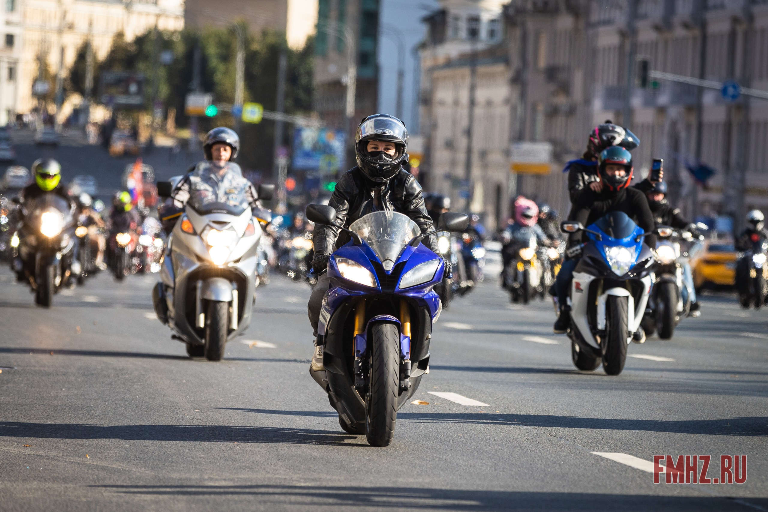 Закрытие Мотосезона 2023 на проспекте Академика Сахарова. Фотограф Владимир Охрименко